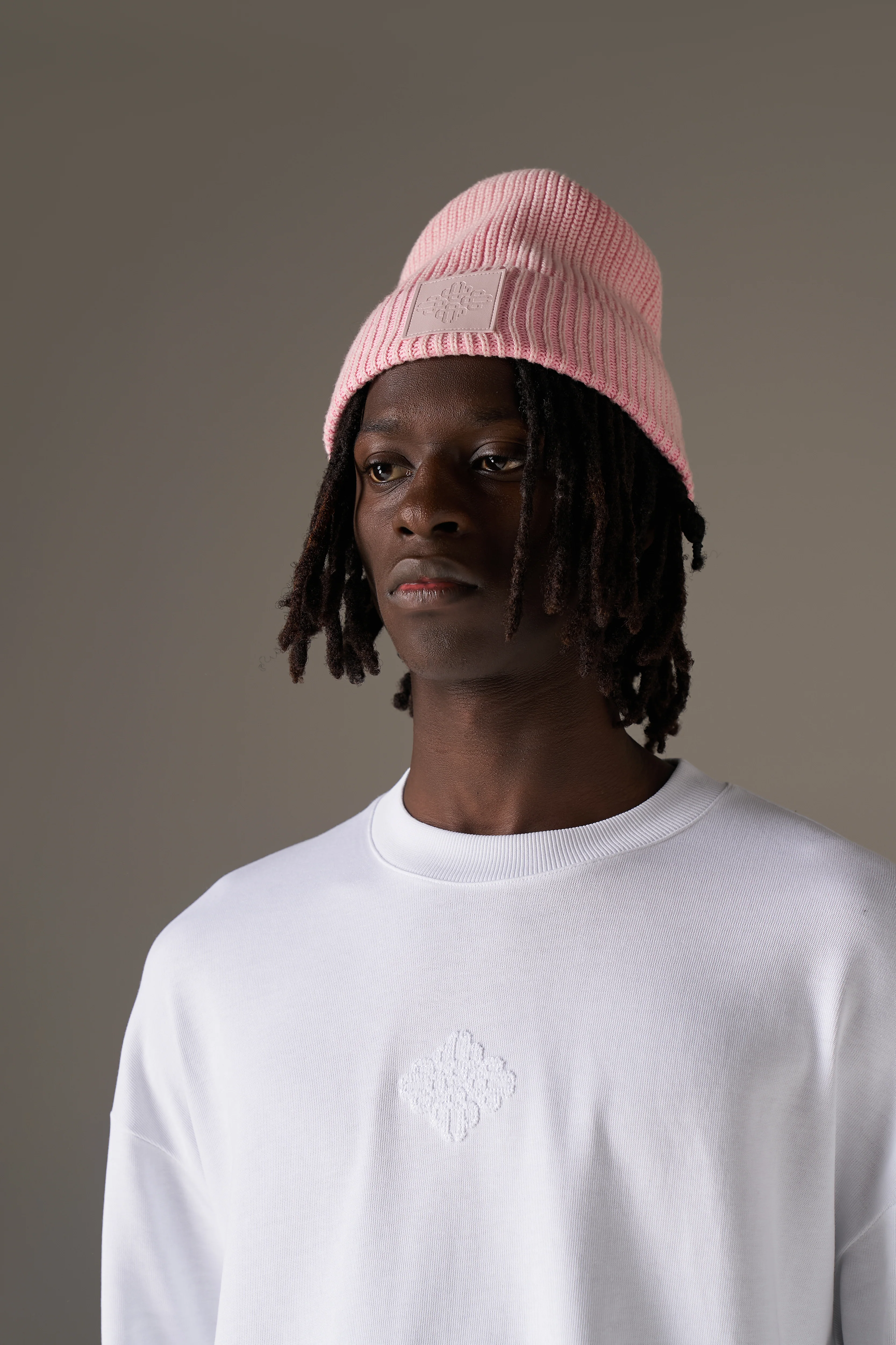 APPLIQUÉ EMBLEM LONG SLEEVE - WHITE - Image 3