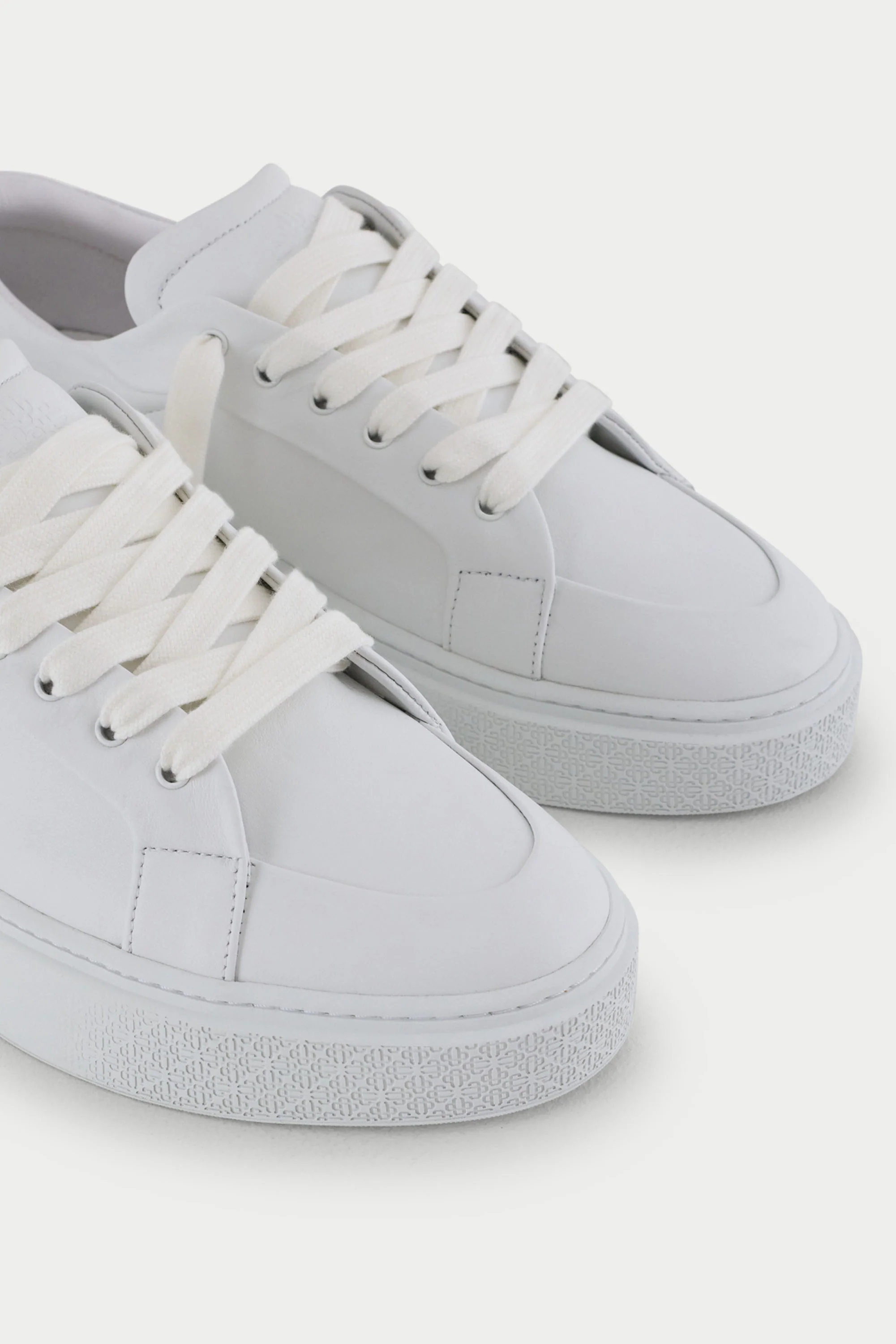 AXIS SNEAKER - CHALK WHITE - Image 6