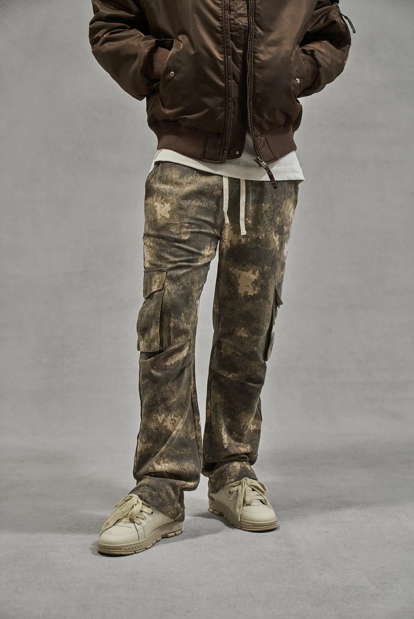 CAMO STRAIGHT LEG CARGOS - BEIGE - Image 3