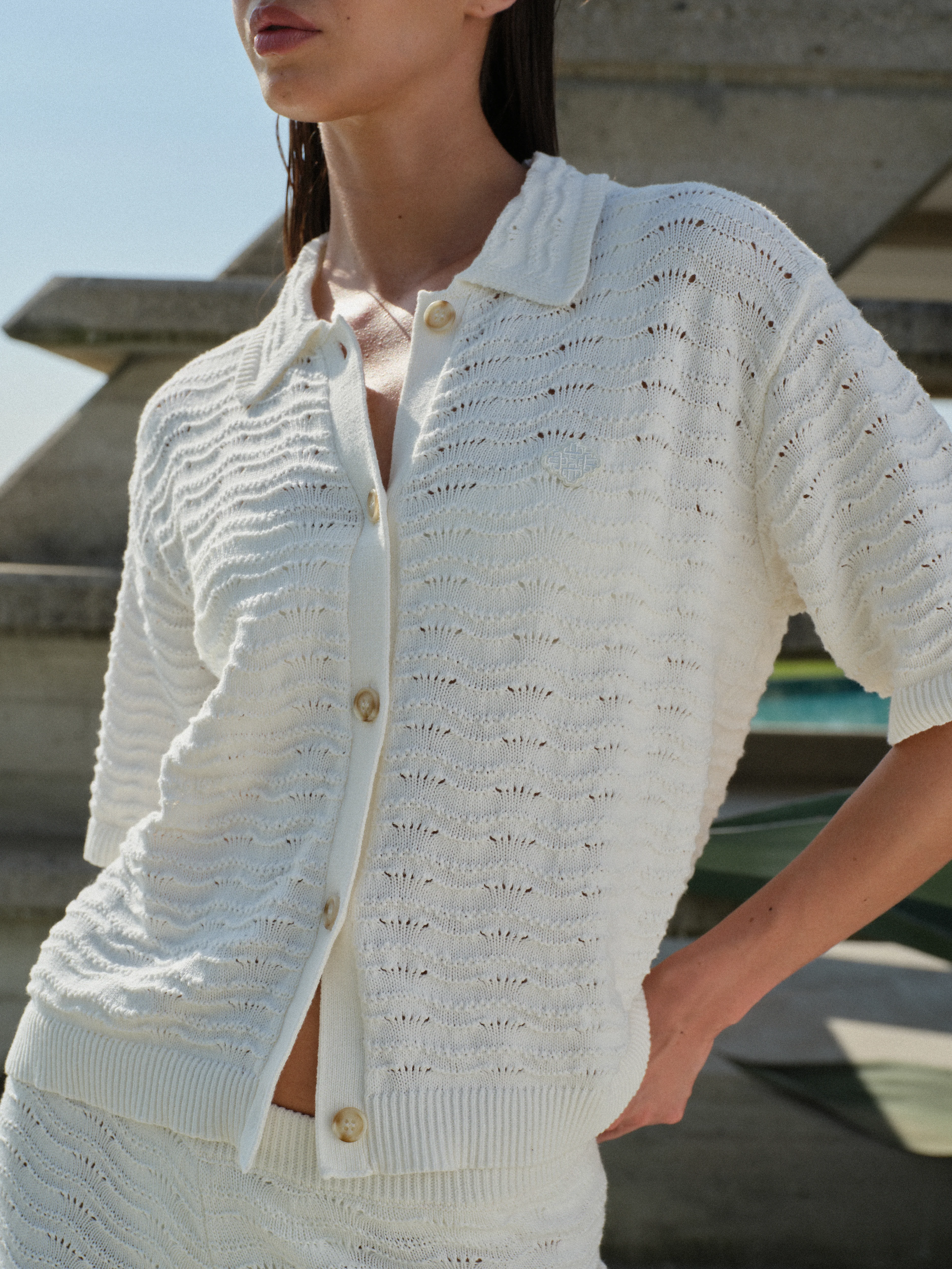 CROCHET KNIT SHORT SLEEVE SHIRT - OFF WHITE - Image 4