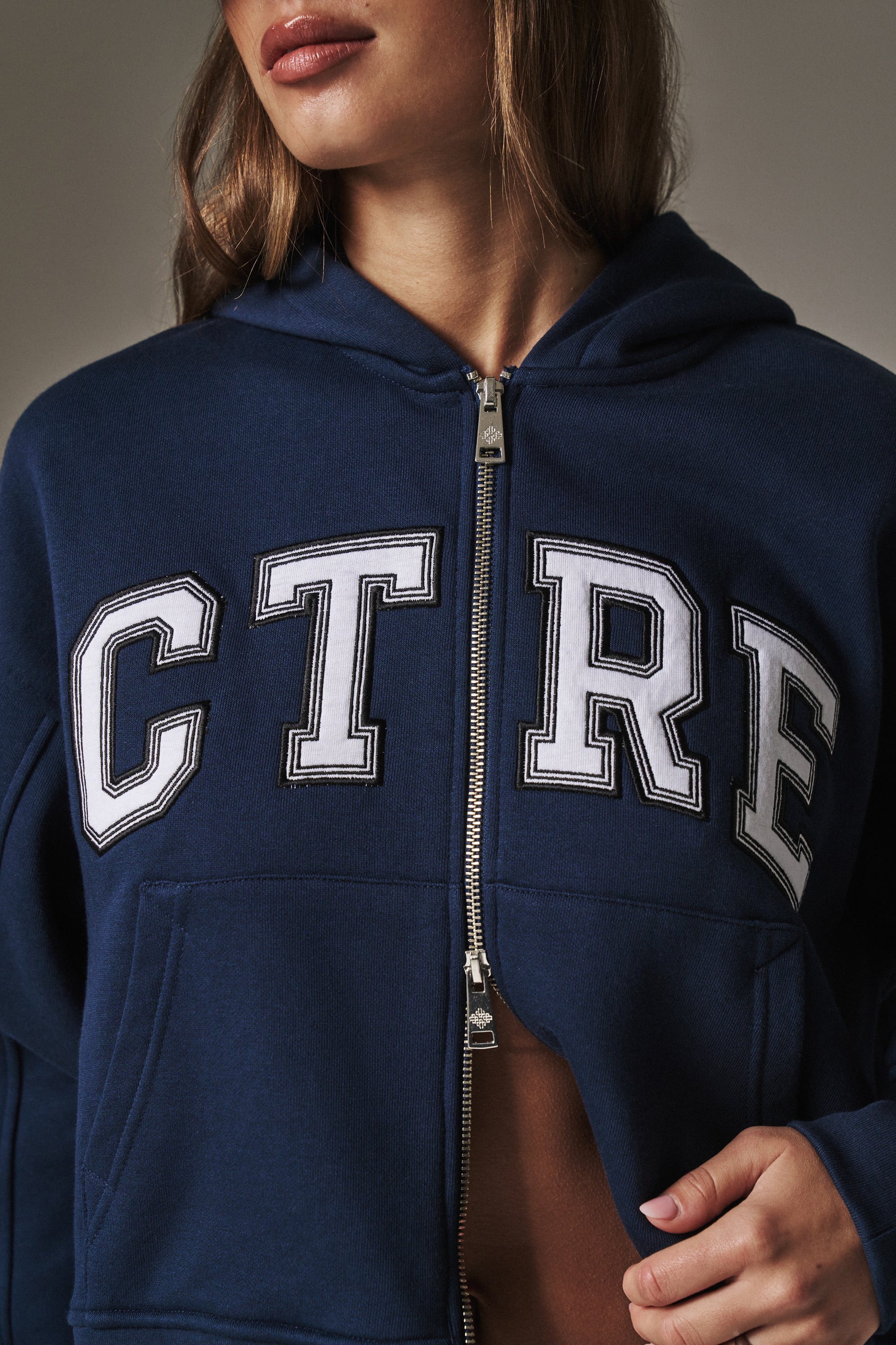 CTRE APPLIQUE ZIP THROUGH HOODIE - NAVY - Image 5