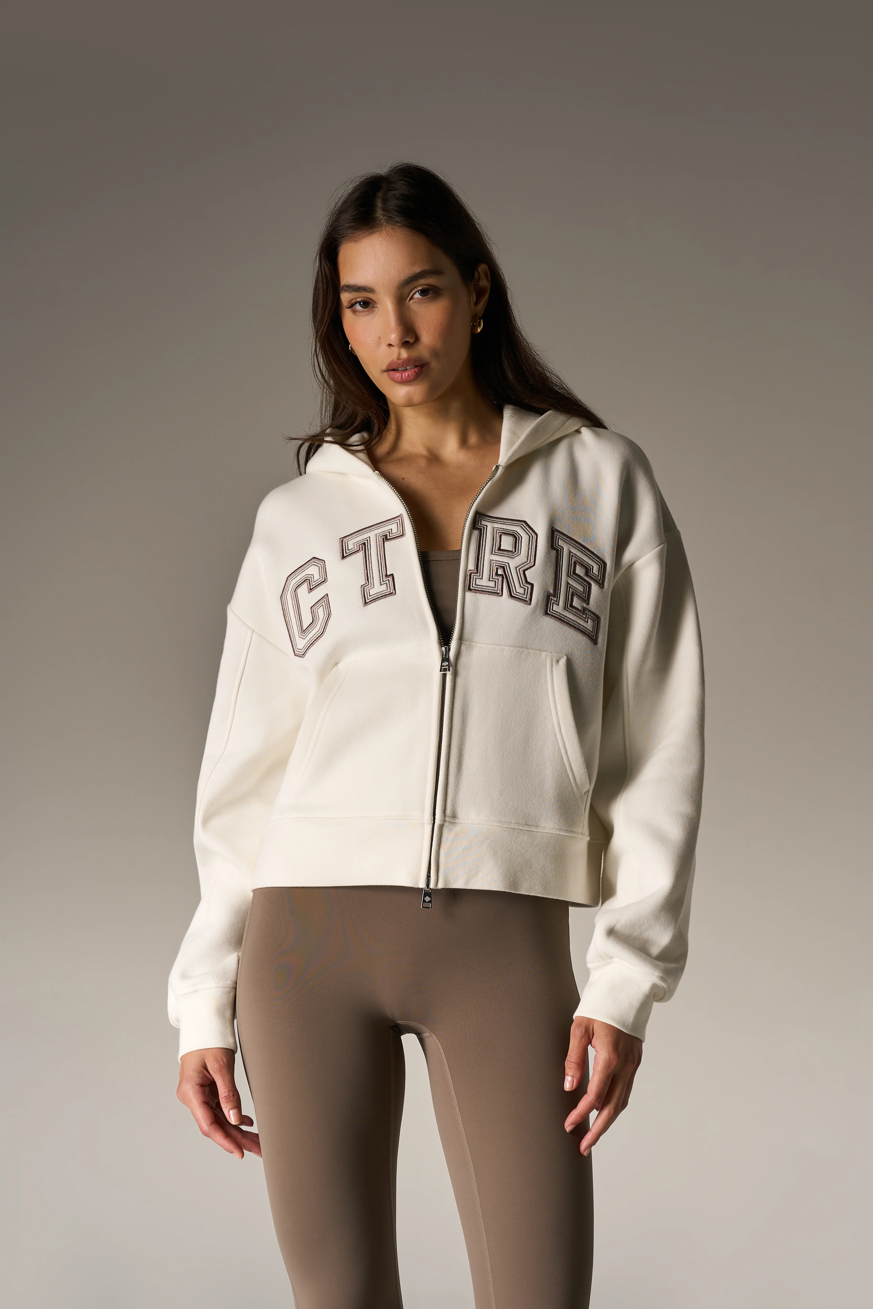 CTRE APPLIQUE ZIP THROUGH HOODIE - OFF WHITE - Image 2