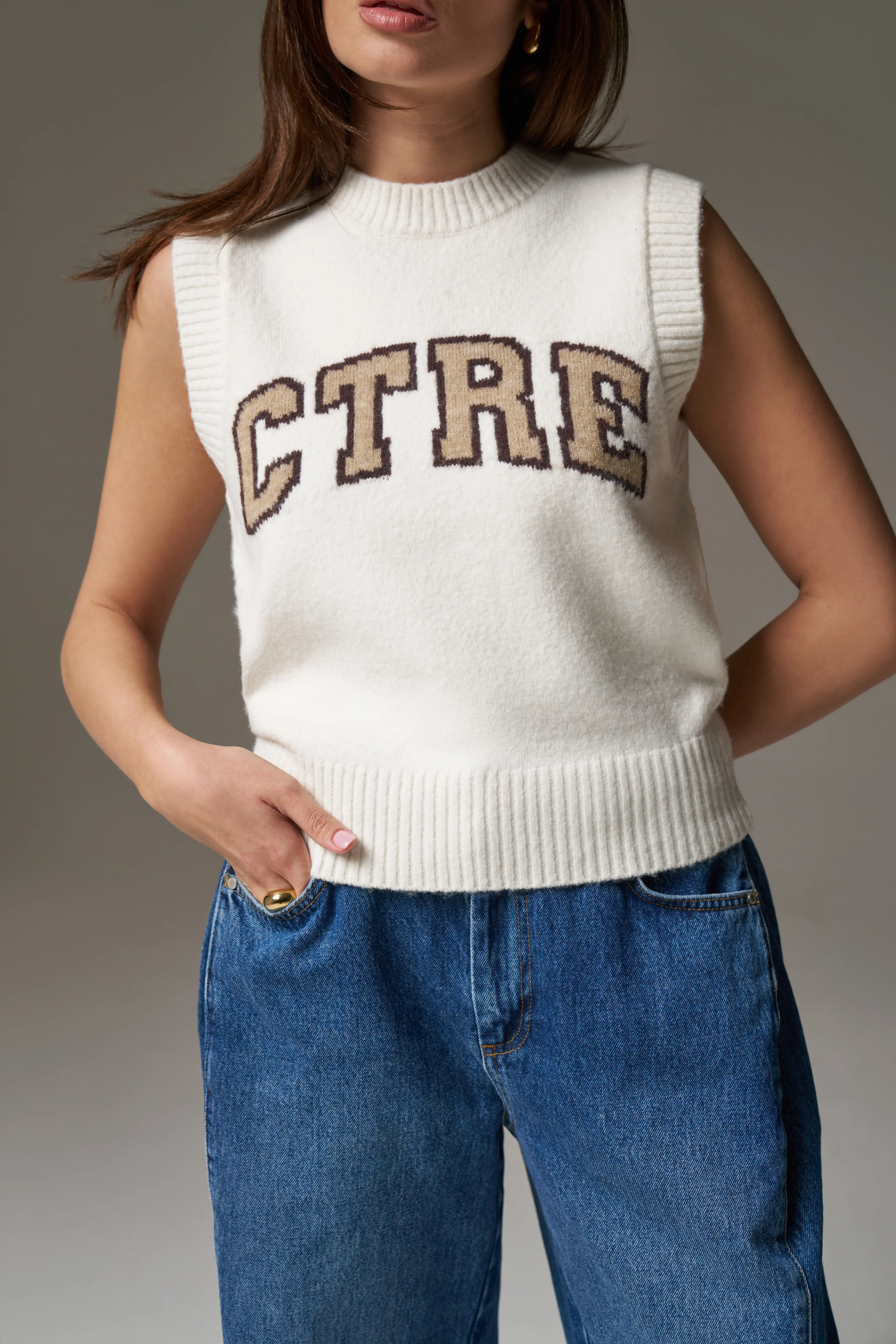 CTRE KNITTED VEST - OFF WHITE - Image 6