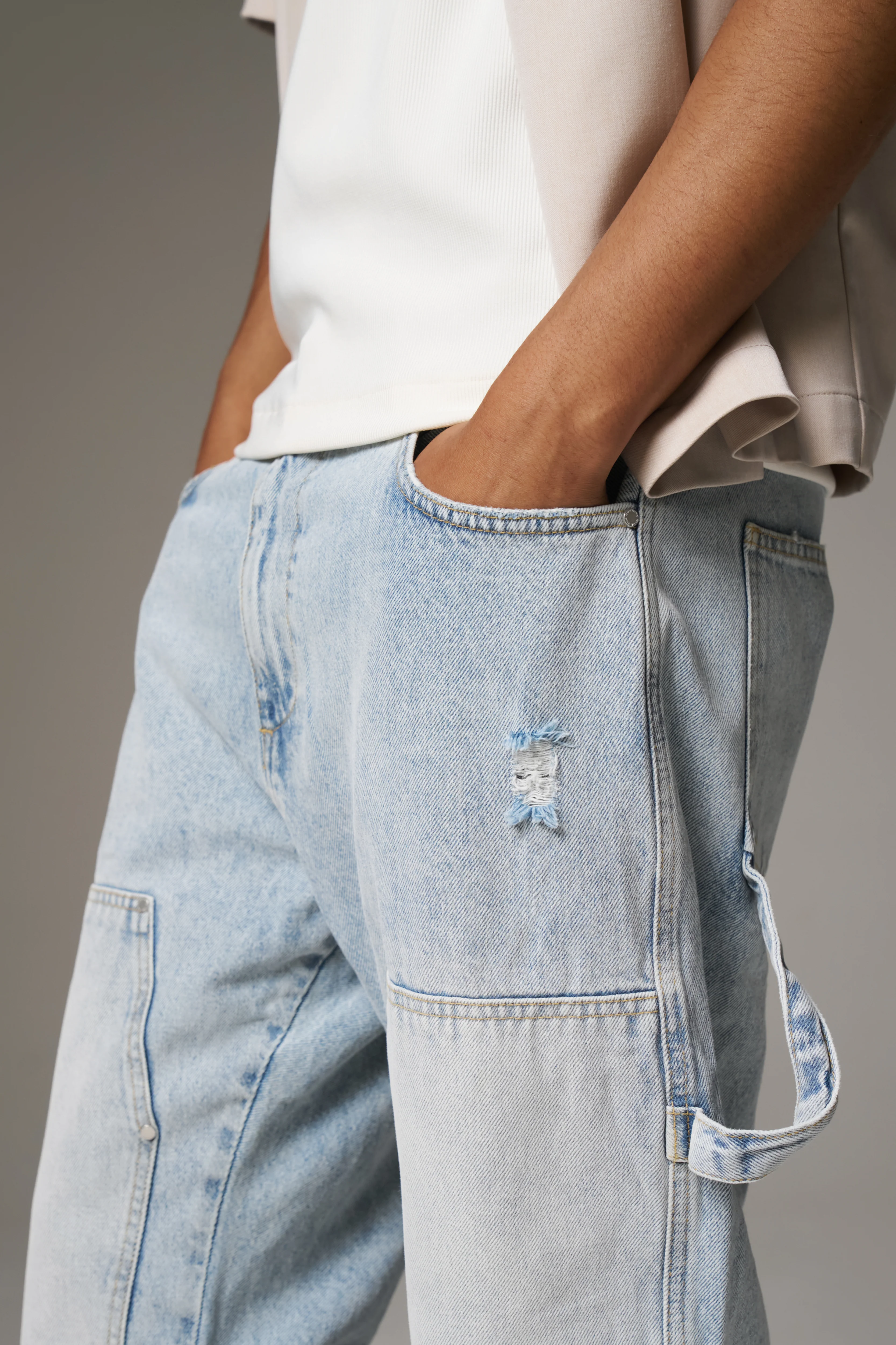 DENIM RIVET DETAIL CARPENTER JEANS - BLUE WASH - Image 5