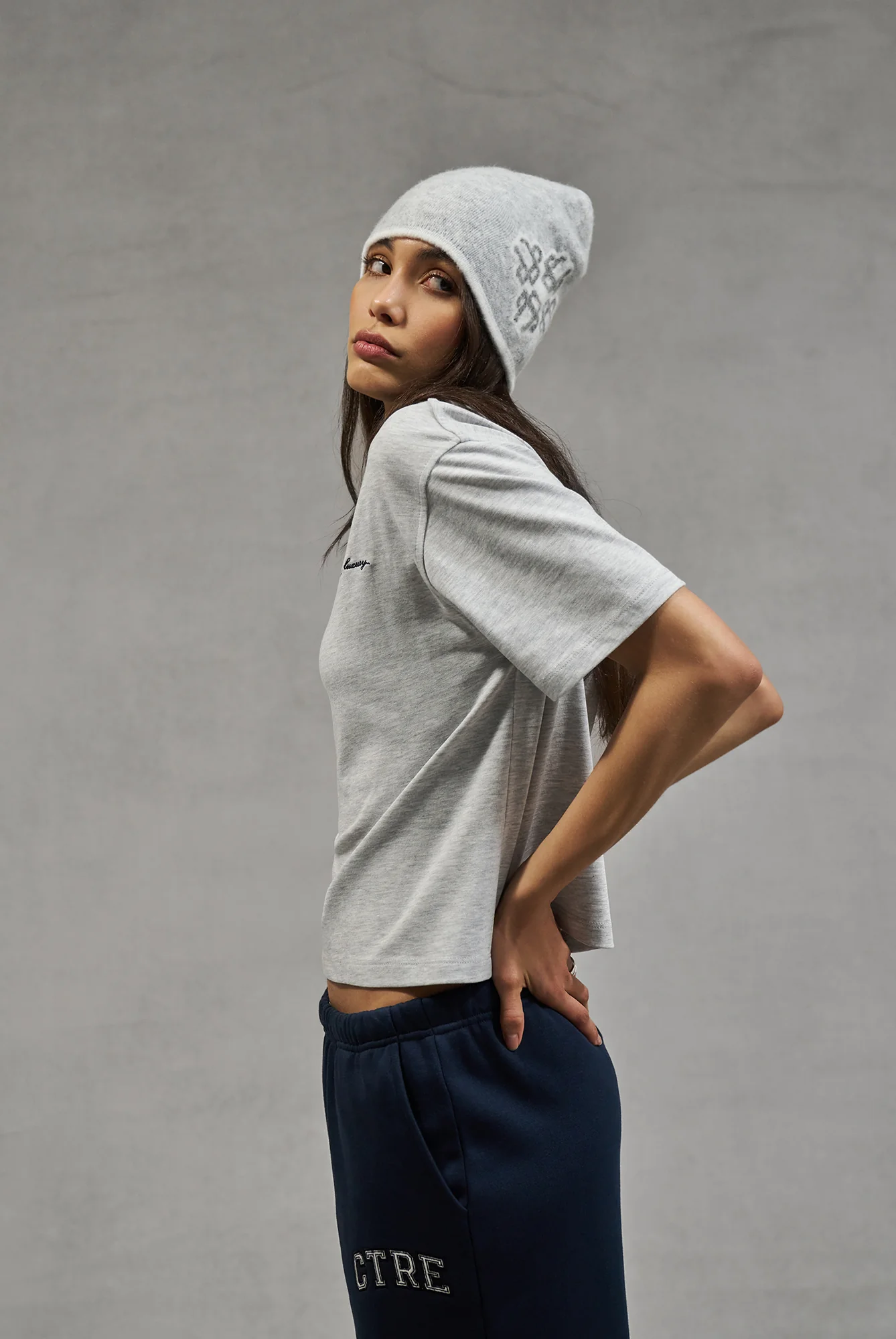 EMBLEM BEANIE - GREY - Image 4