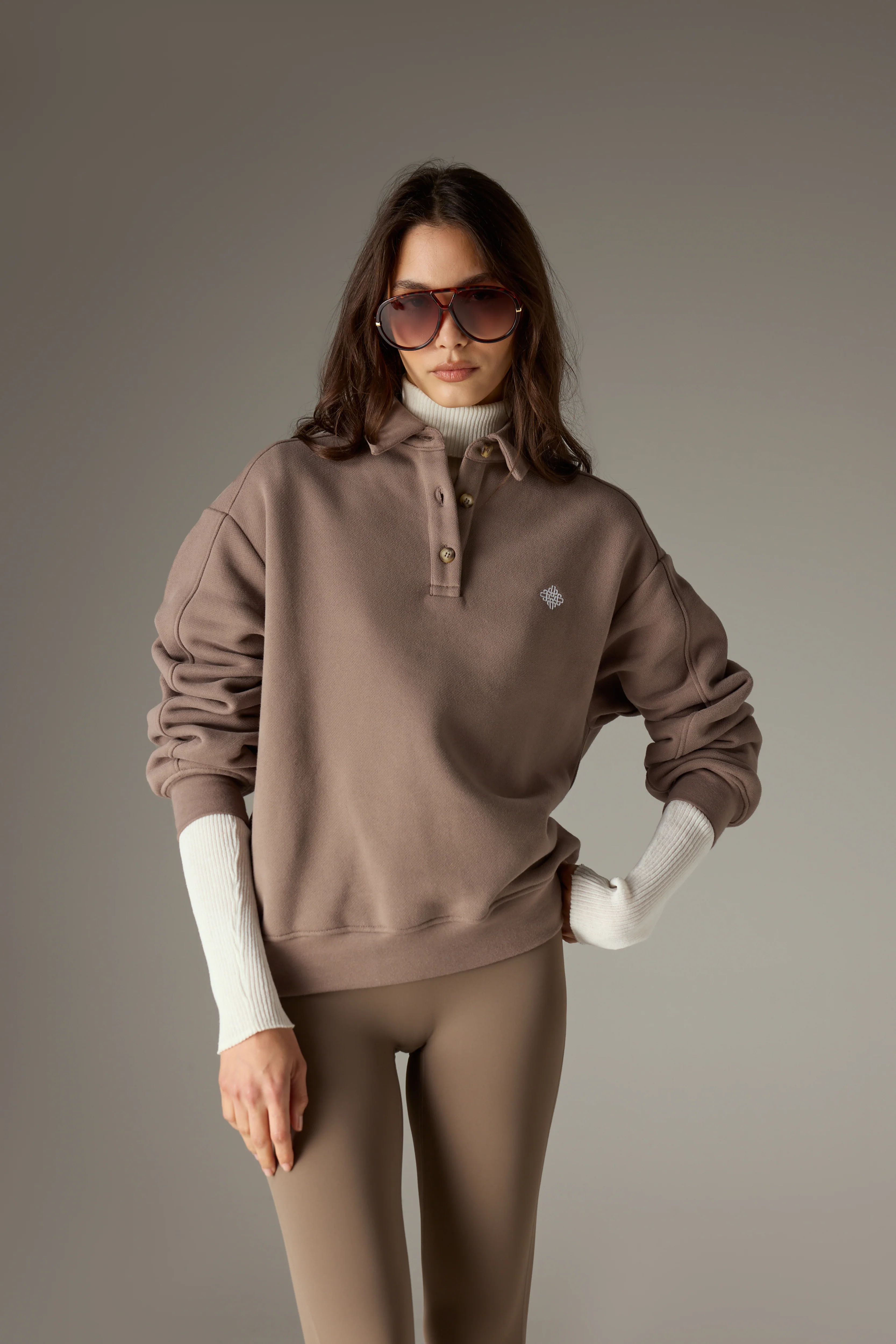 EMBLEM EMBROIDERED RUGBY POLO - COCOA - Image 2