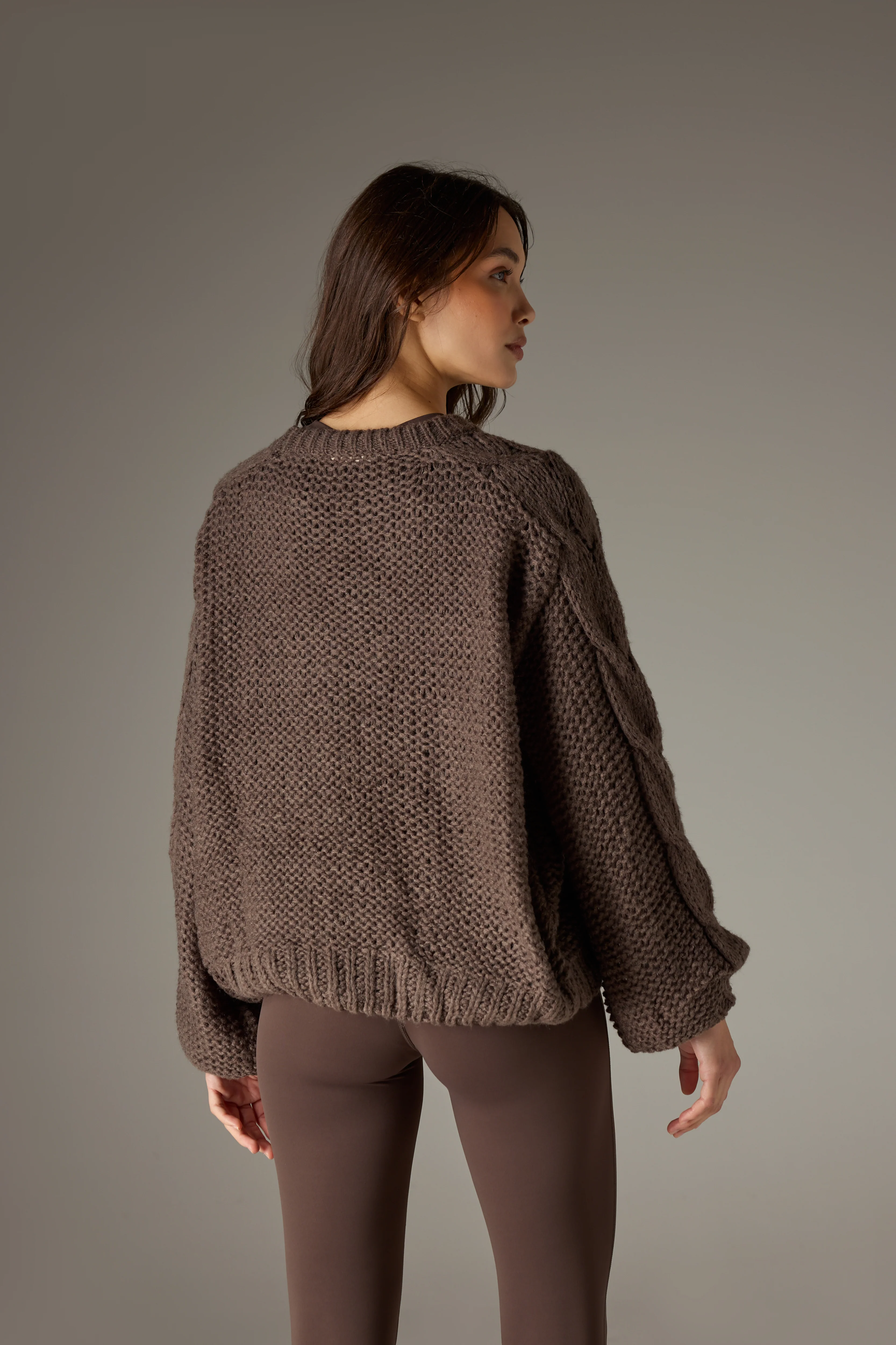 EMBLEM OVERSIZED KNIT JUMPER - COCOA - Image 6