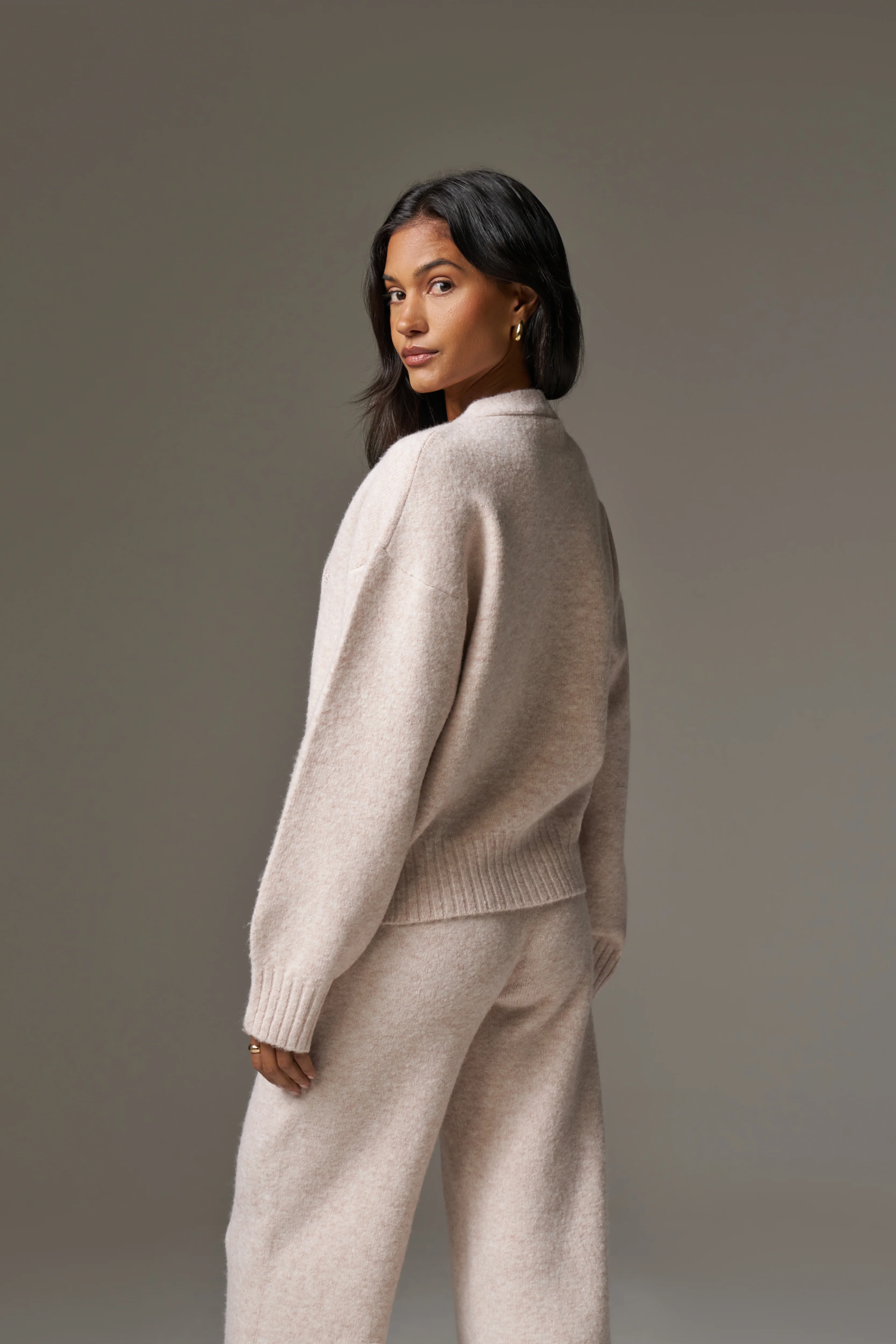 FLUFFY KNITTED EMBLEM EMBROIDERED CARDIGAN - PINK - Image 5