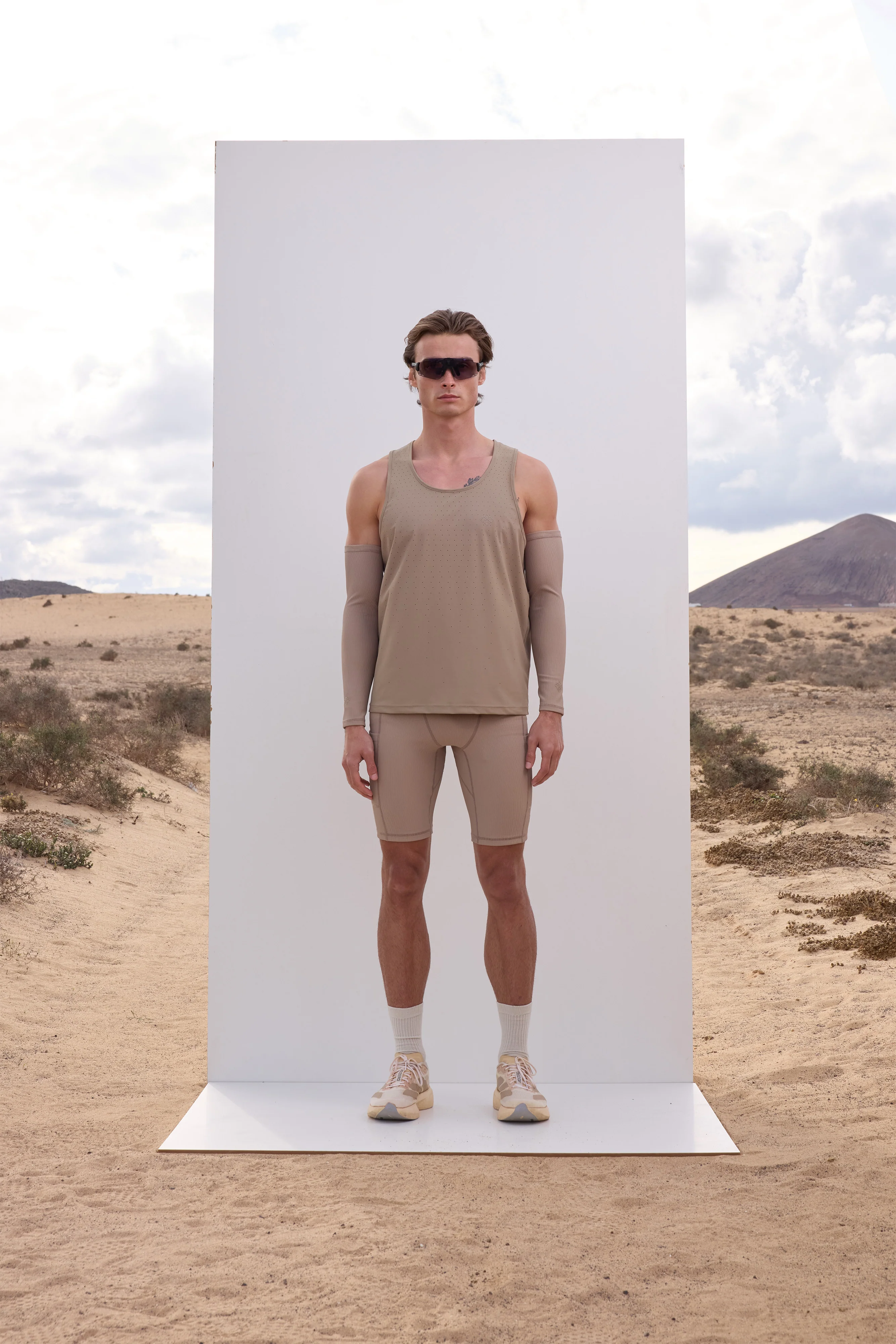 HALF TIGHT - SAND - Image 5