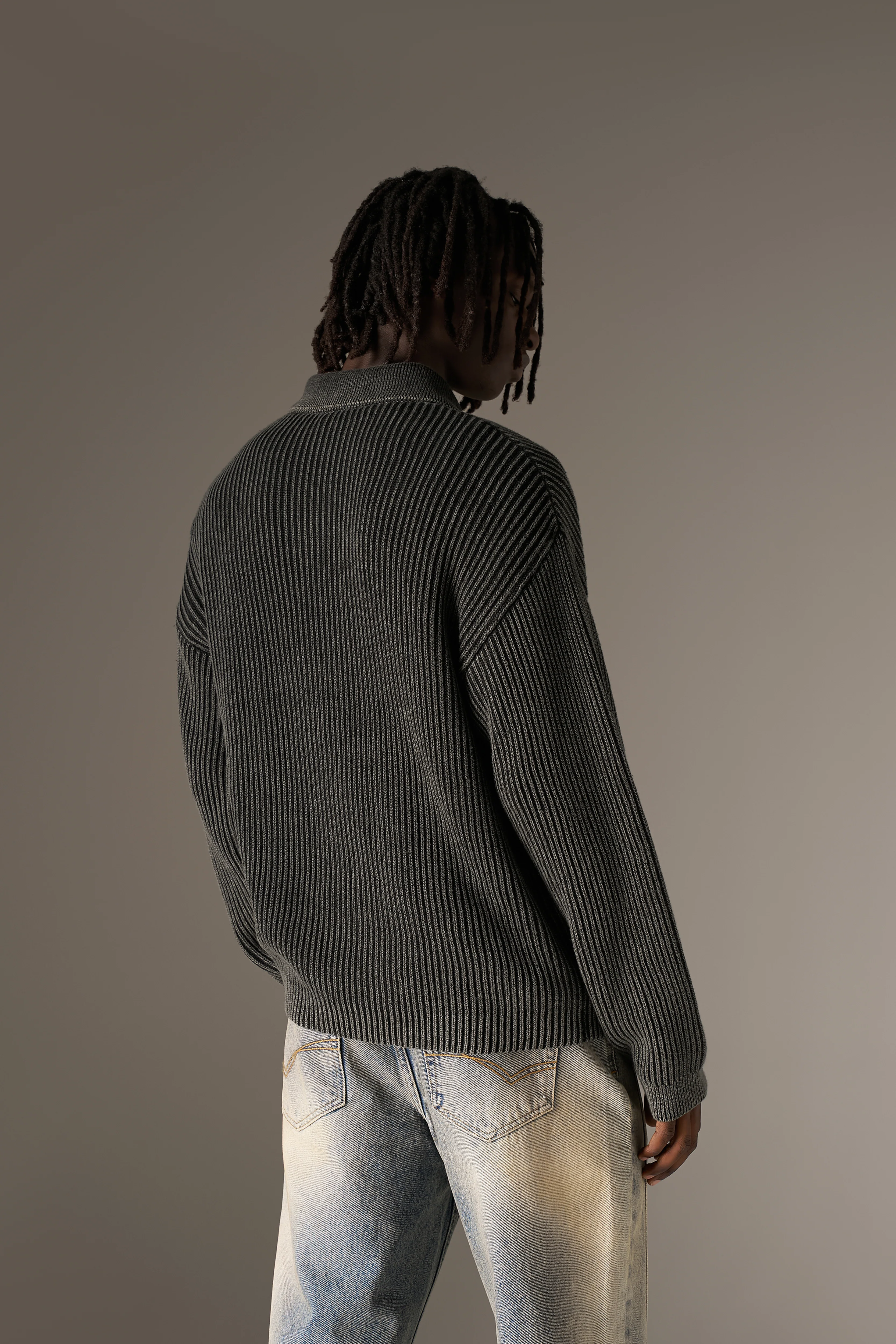 HEAVY WASHED RIB KNIT POLO - BLACK - Image 5