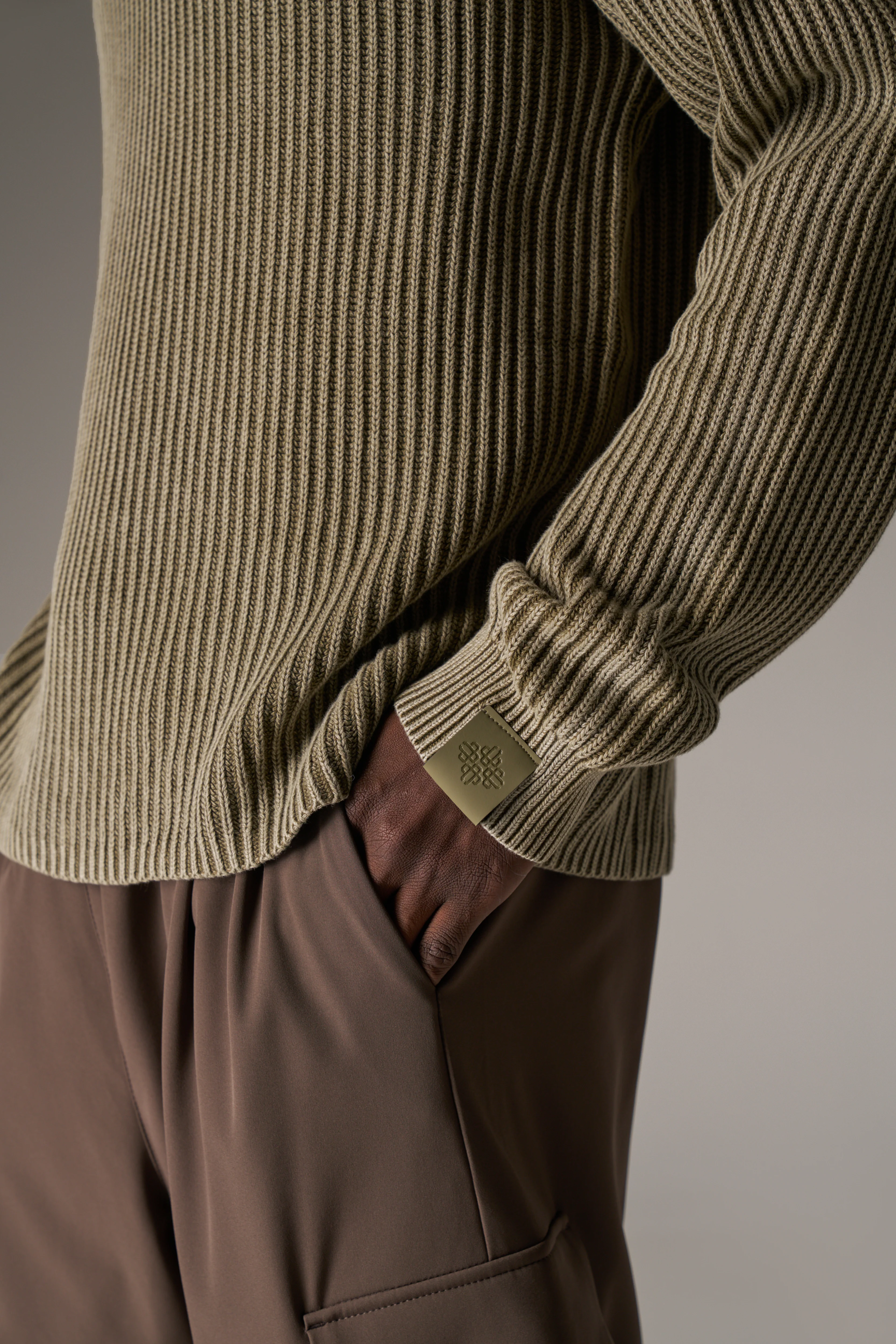 HEAVY WASHED RIBBED KNIT CREW - KHAKI - Image 5