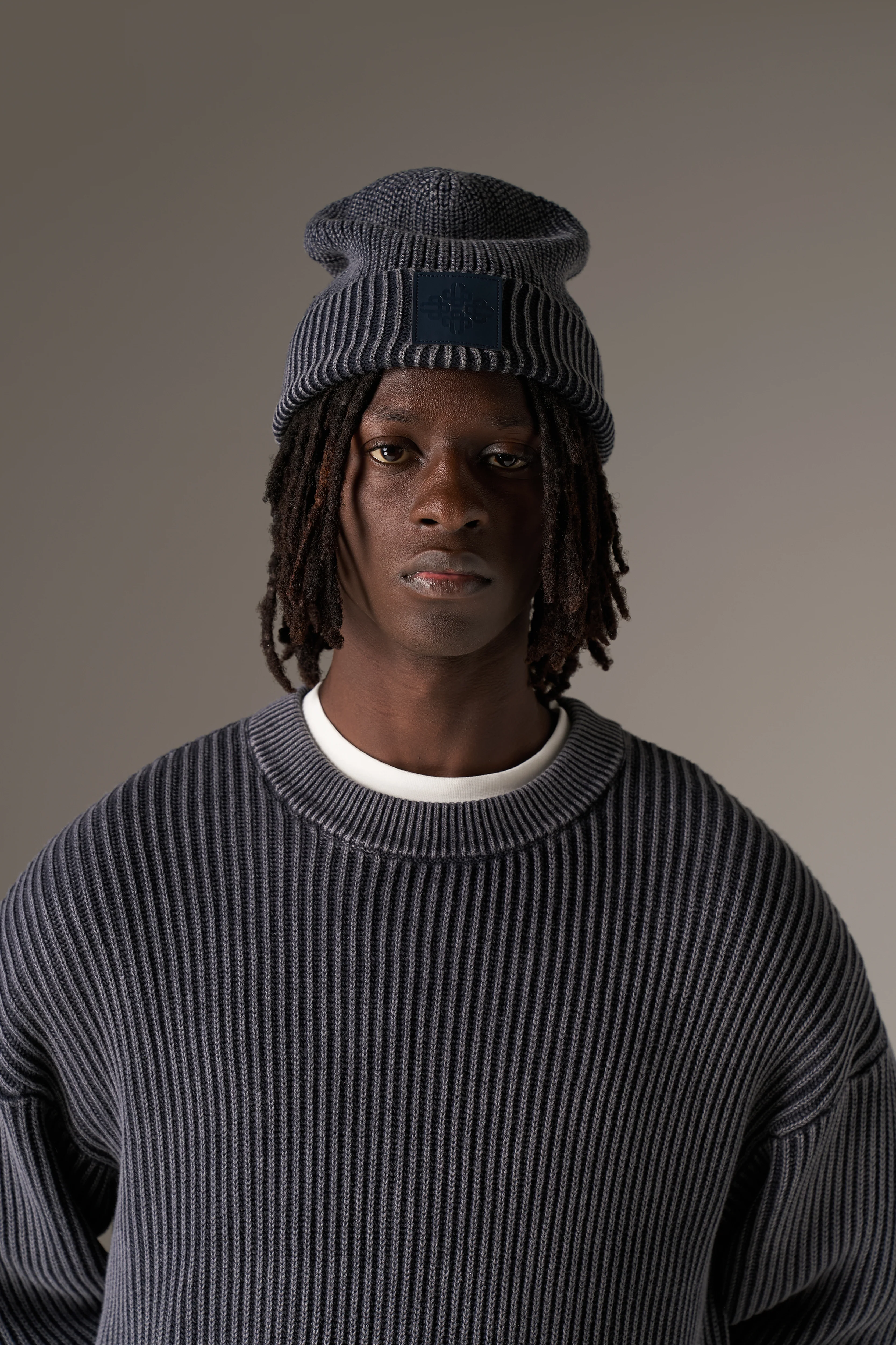HEAVY WASHED RIBBED KNIT CREW - PETROL - Image 4