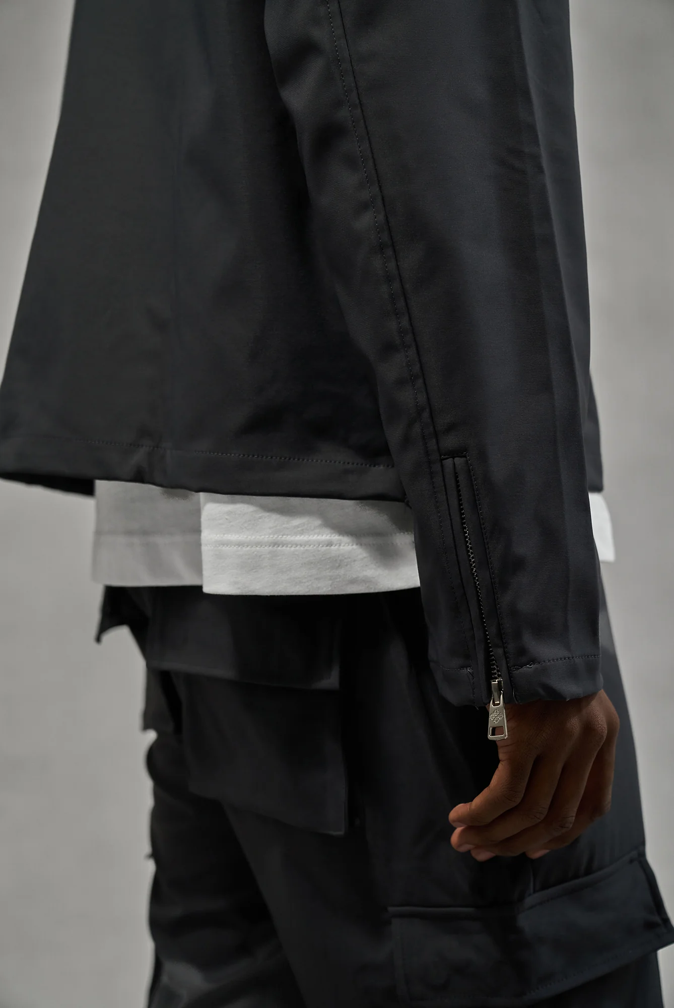 TECHNICAL CARGO TROUSER - GREY - Image 6