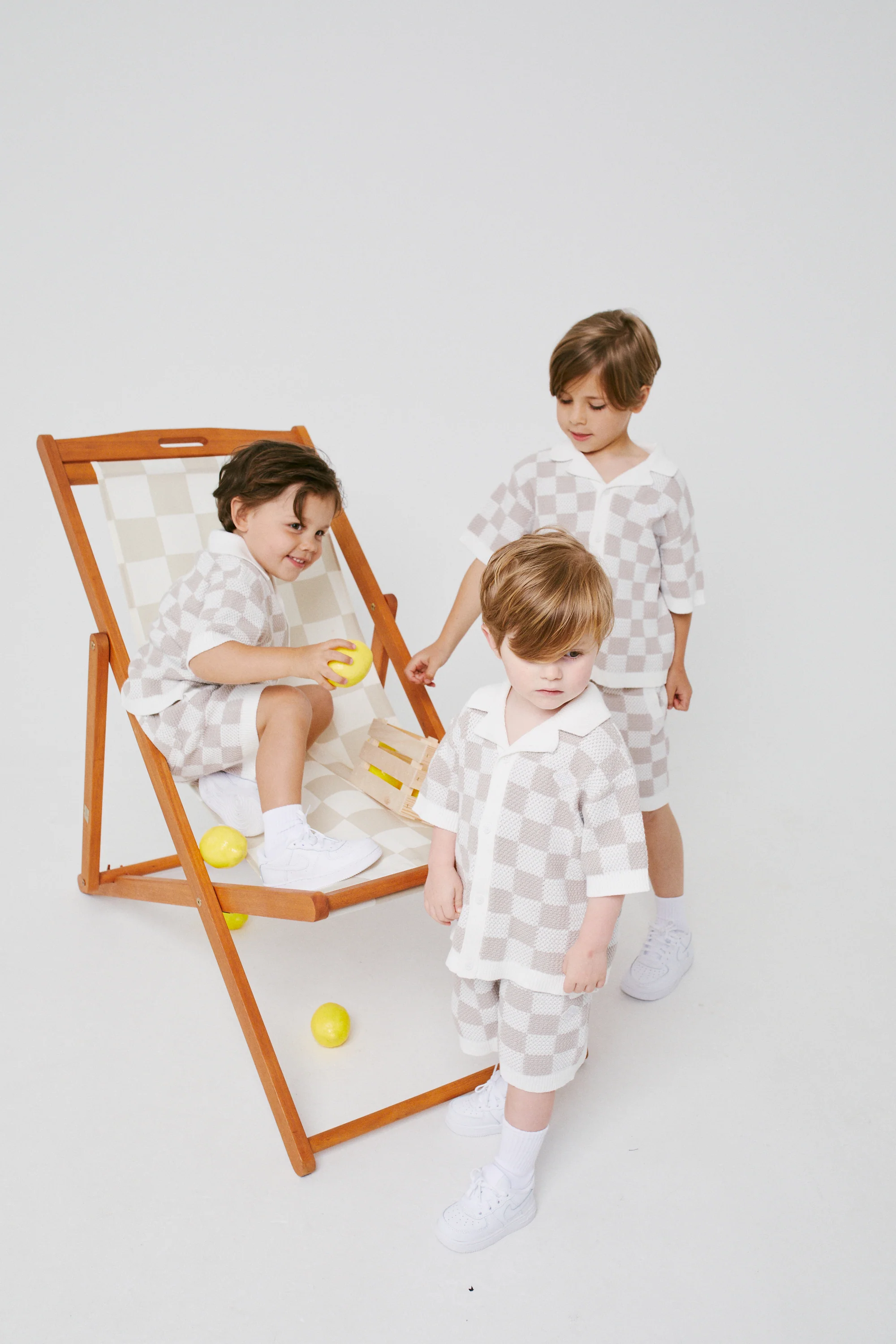 KIDS KNITTED CHECKERBOARD SHORTS - OFF WHITE - Image 5