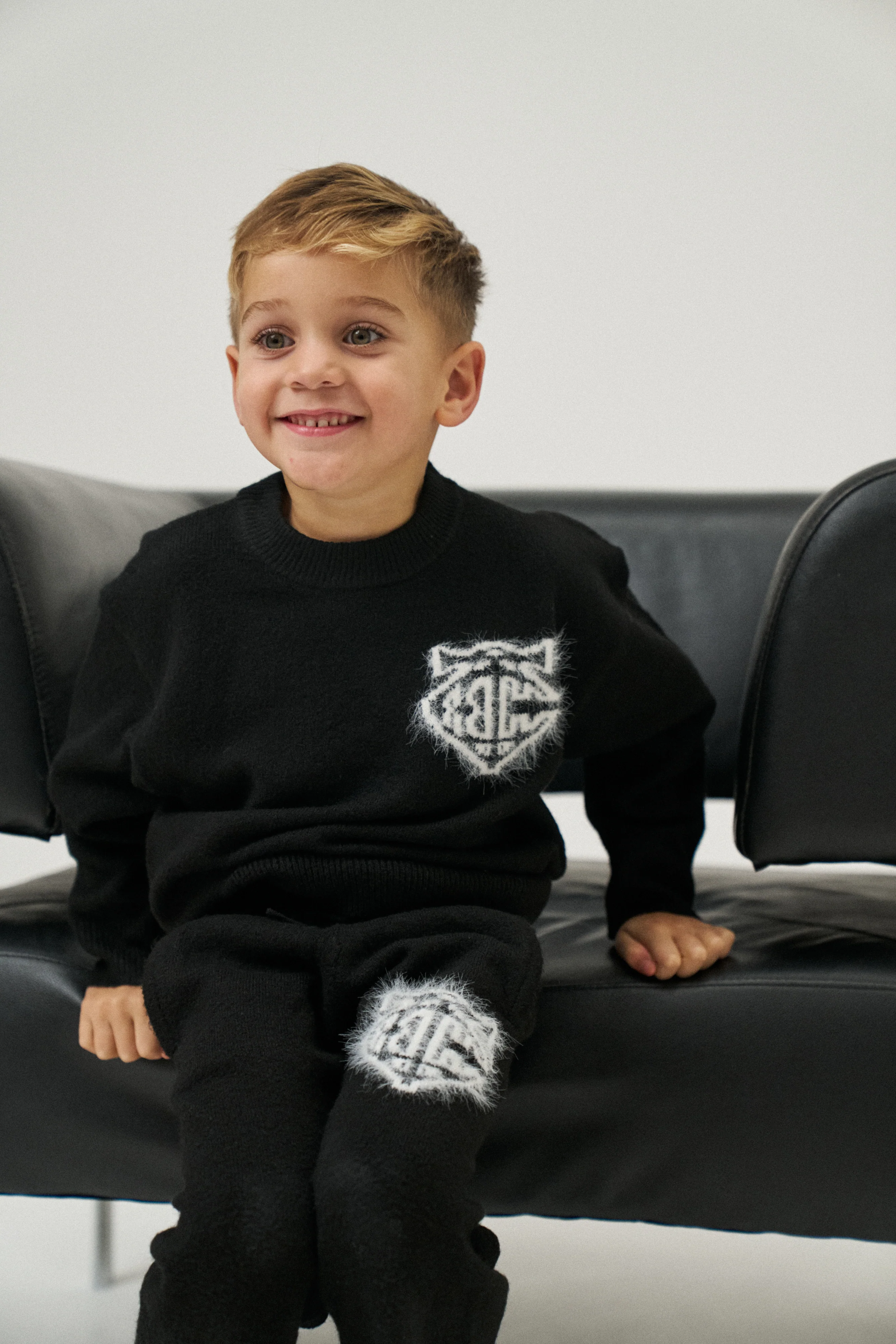 KIDS MONOGRAM FLUFFY KNIT CREW - BLACK