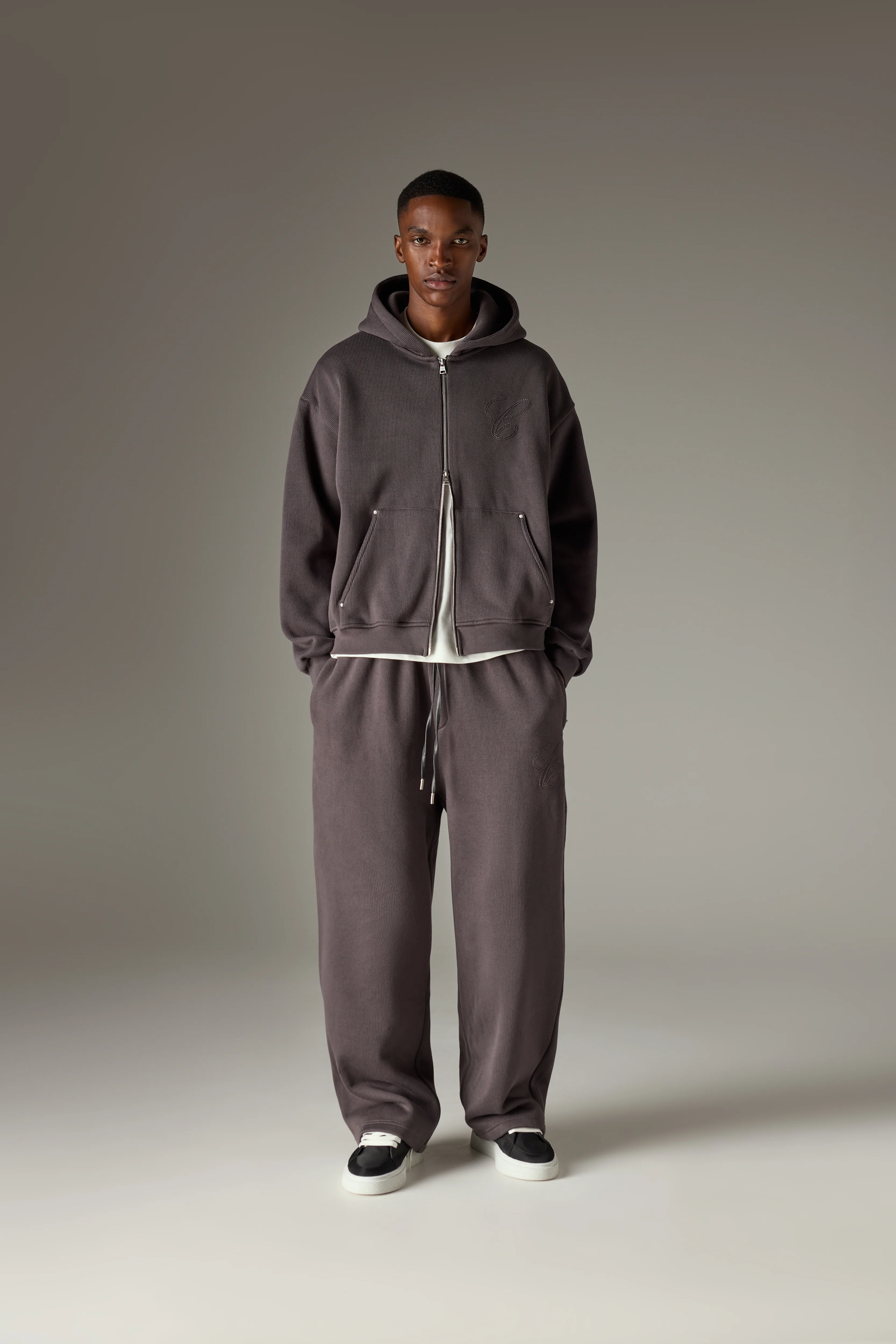 KNIT CONTRAST DRAWCORDS RELAXED JOGGERS - CHARCOAL - Image 3