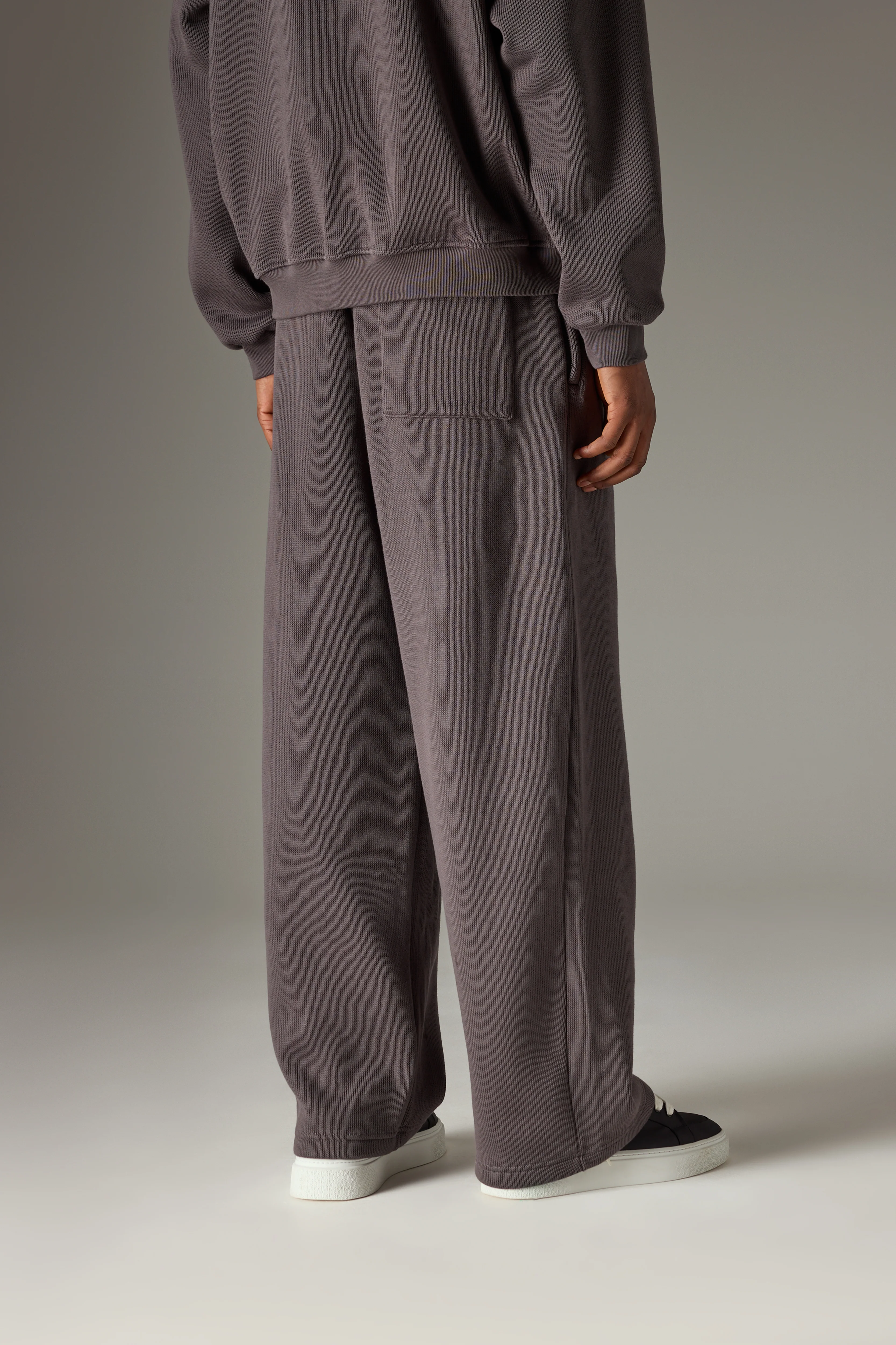 KNIT CONTRAST DRAWCORDS RELAXED JOGGERS - CHARCOAL - Image 6