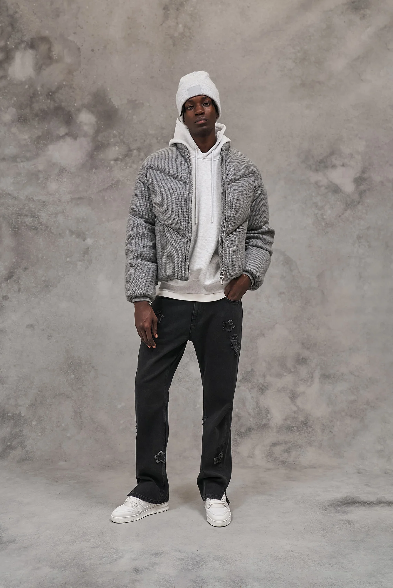 KNITTED CHEVRON PANELLED PUFFER COAT - GREY MARL - Image 3