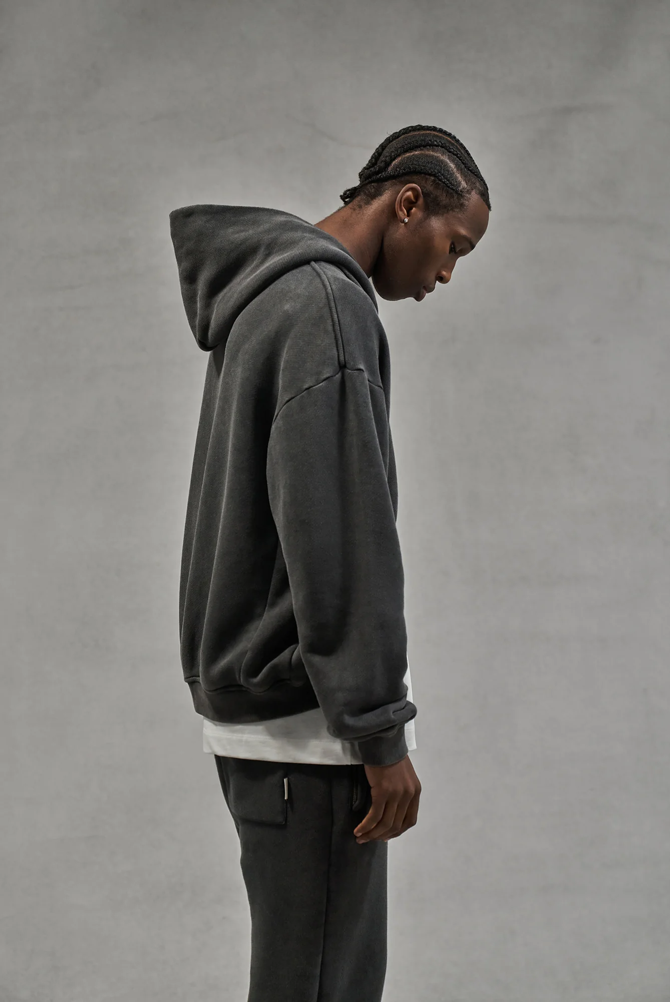 LAUNDERED CLASSICS ZIP THROUGH HOODIE - CHARCOAL - Image 5
