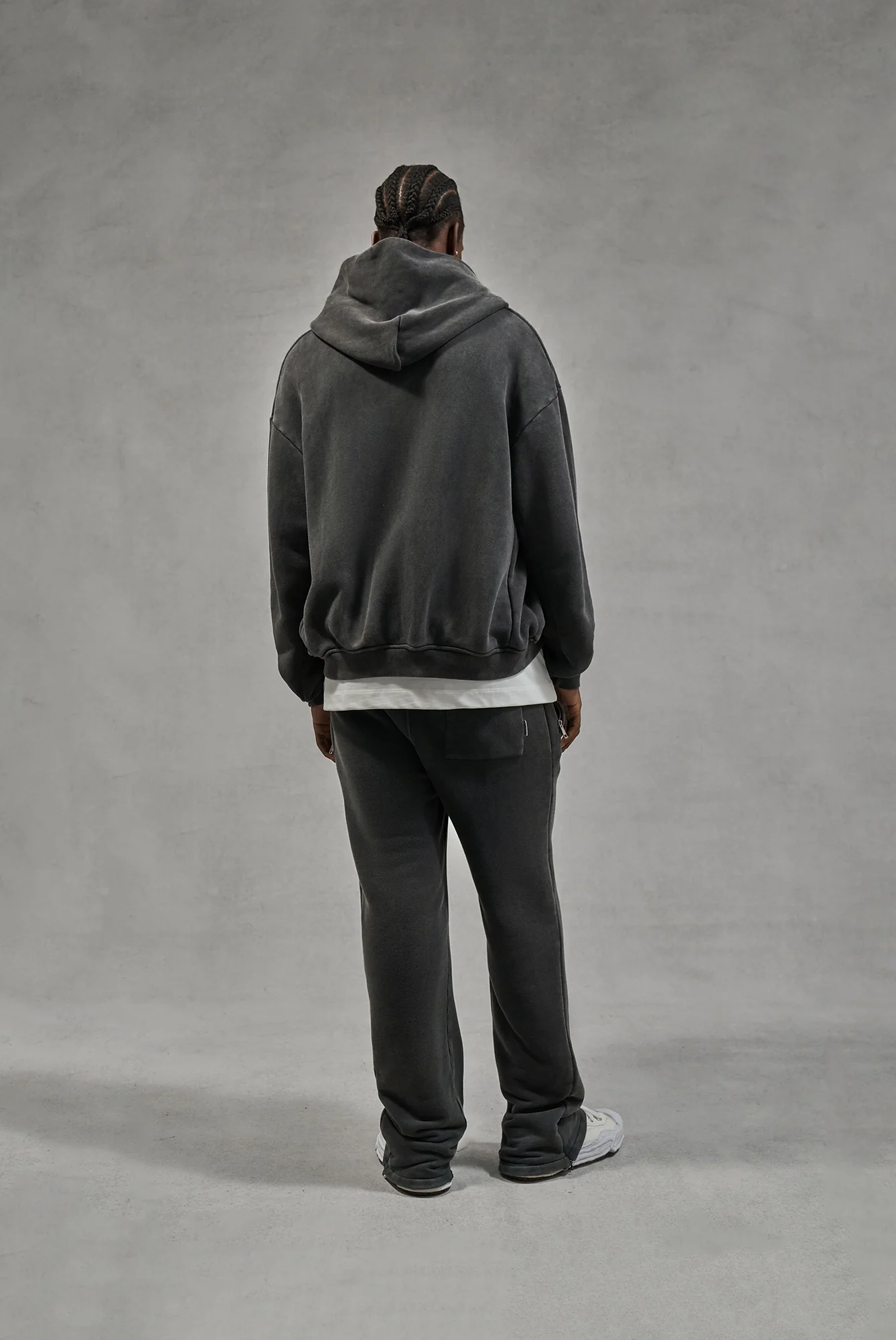 LAUNDERED CLASSICS ZIP THROUGH HOODIE - CHARCOAL - Image 6