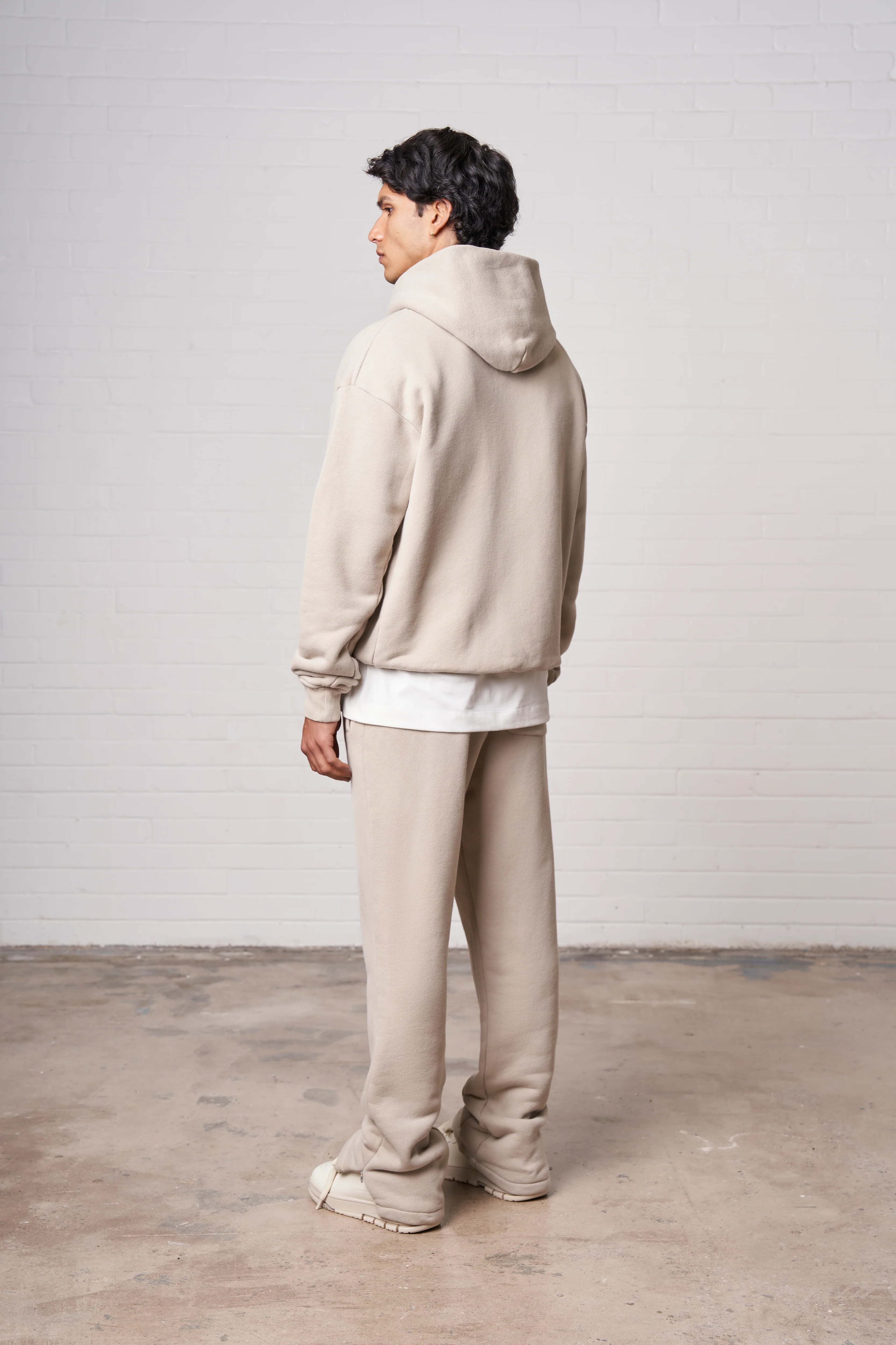 LAUNDERED CLASSICS JOGGERS - BEIGE - Image 6