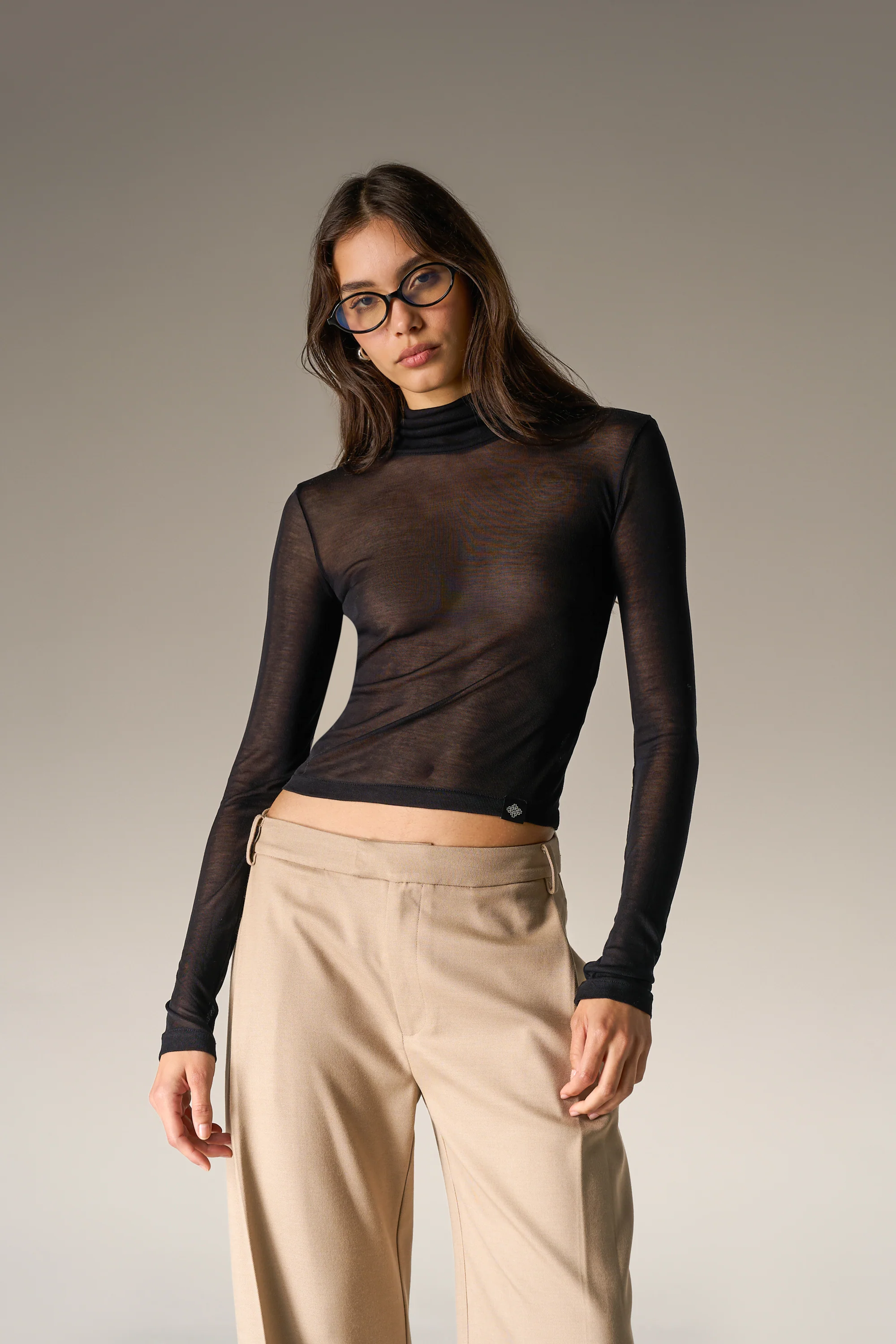 LIGHTWEIGHT ROLL NECK TOP - BLACK - Image 2