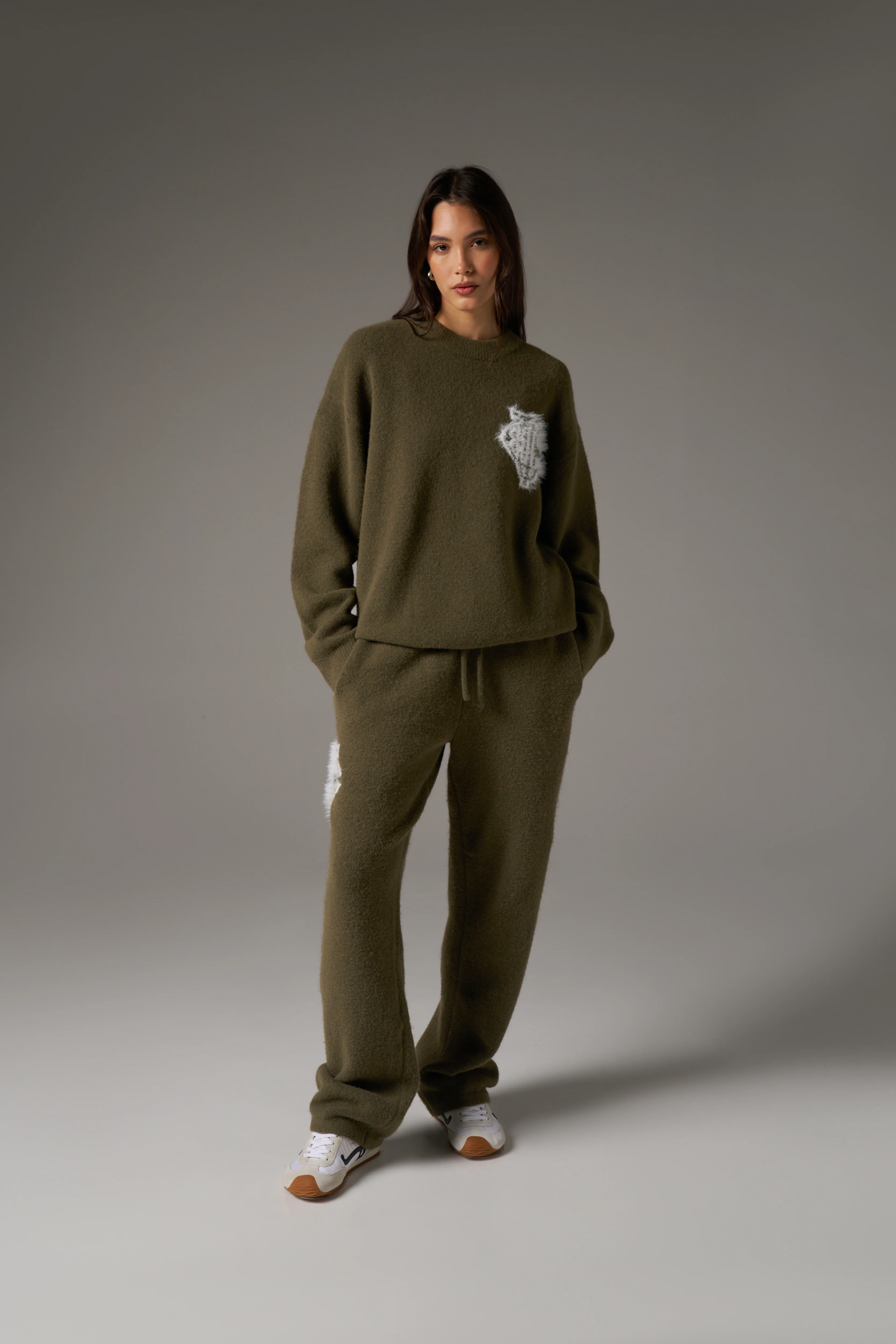 MONOGRAM FLUFFY KNIT JOGGERS - KHAKI - Image 5