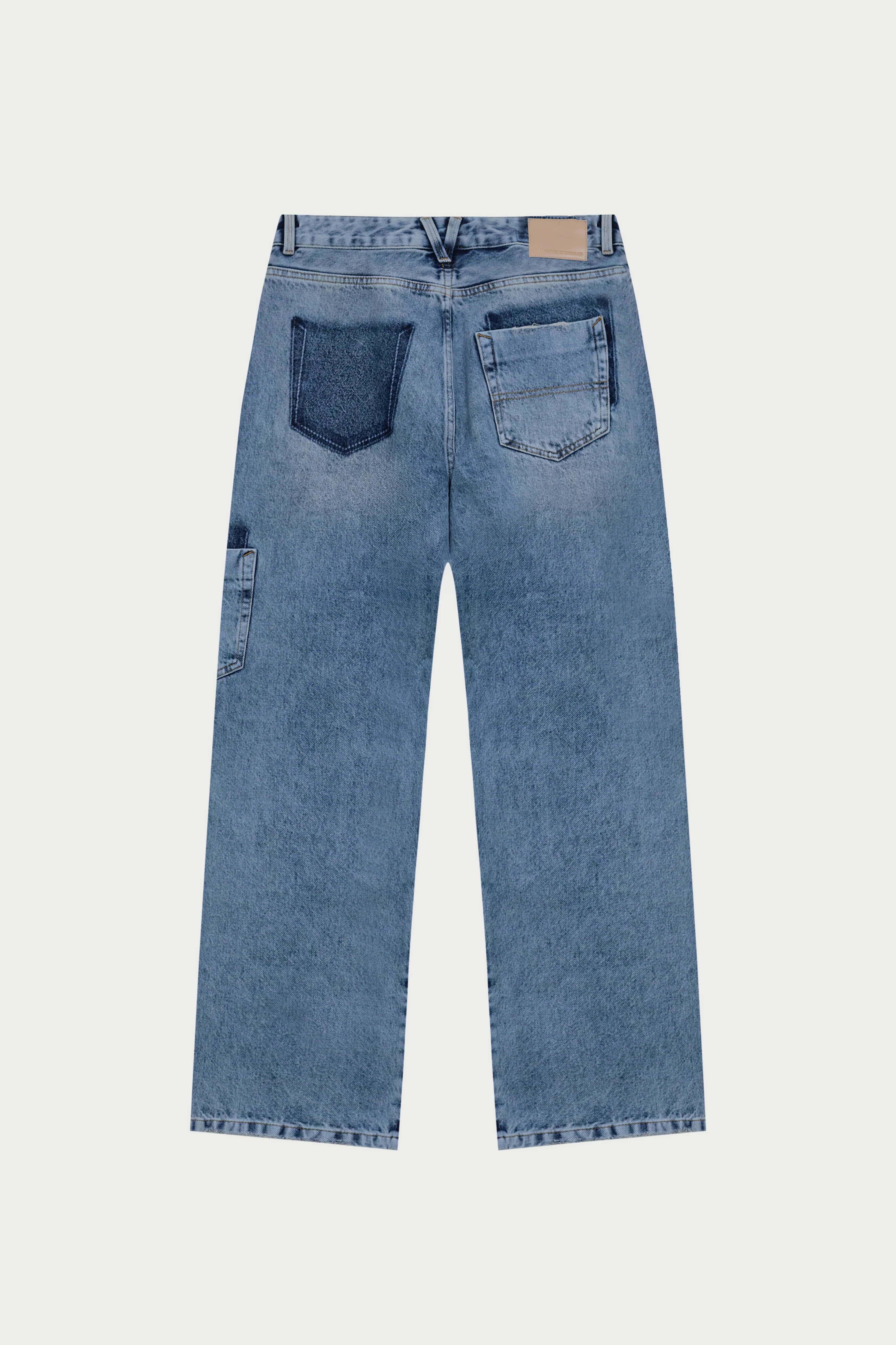 MULTI POCKET WASHED JEAN - BLUE WASH - Image 9