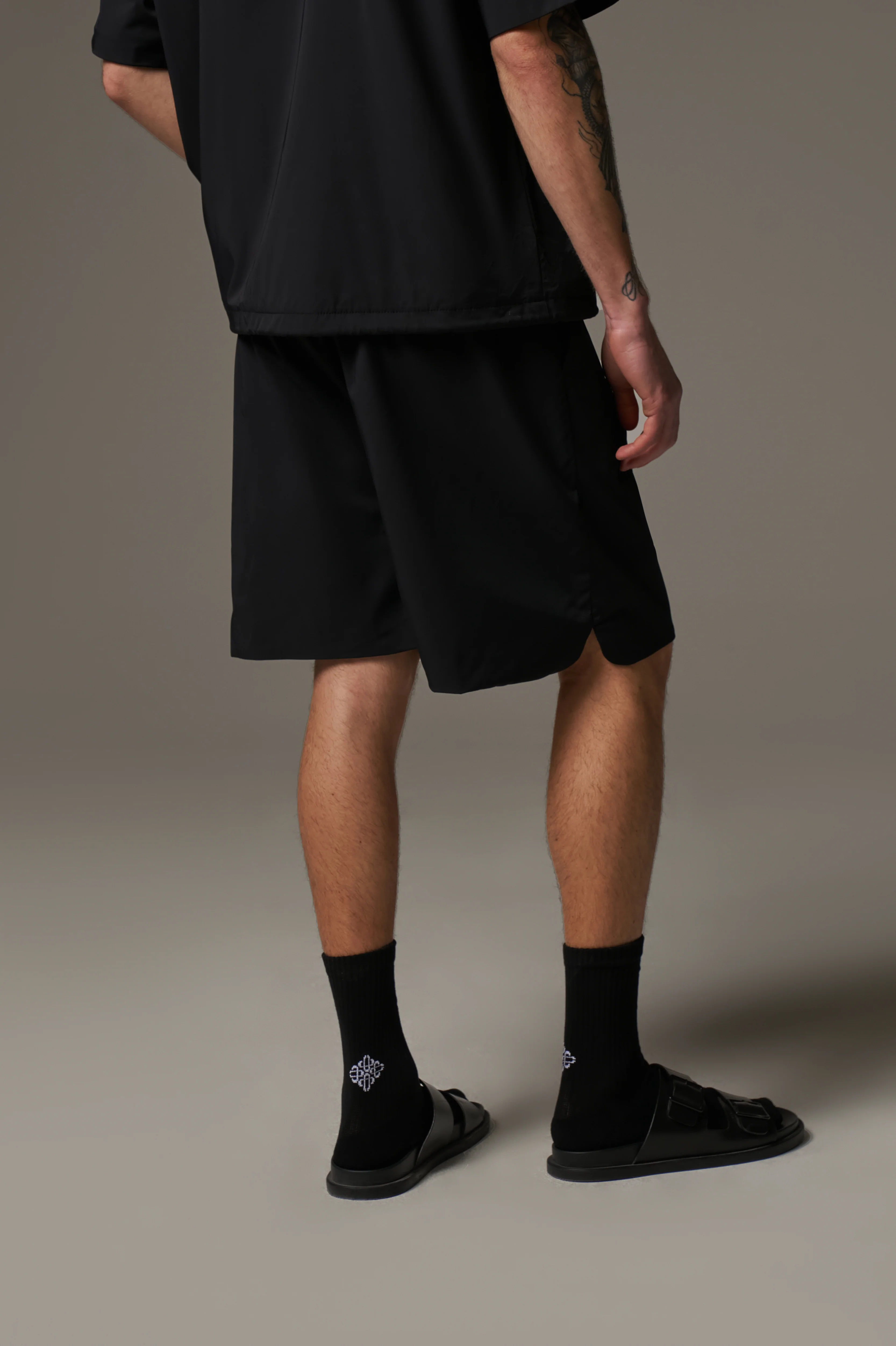 NYLON DRAWCORD SHORTS - BLACK - Image 9