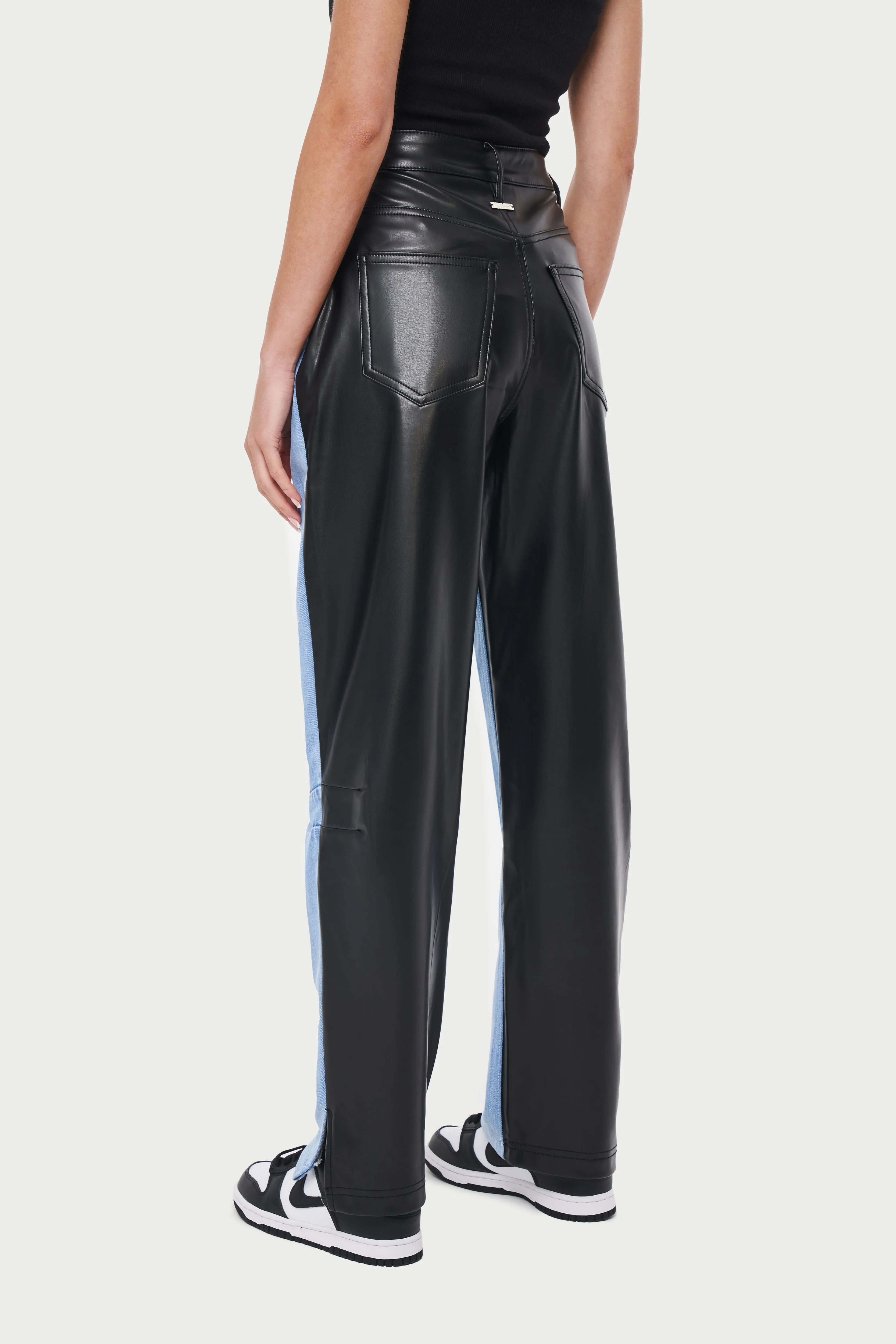 PU DENIM SPLICED MOM JEAN - BLUE - Image 5