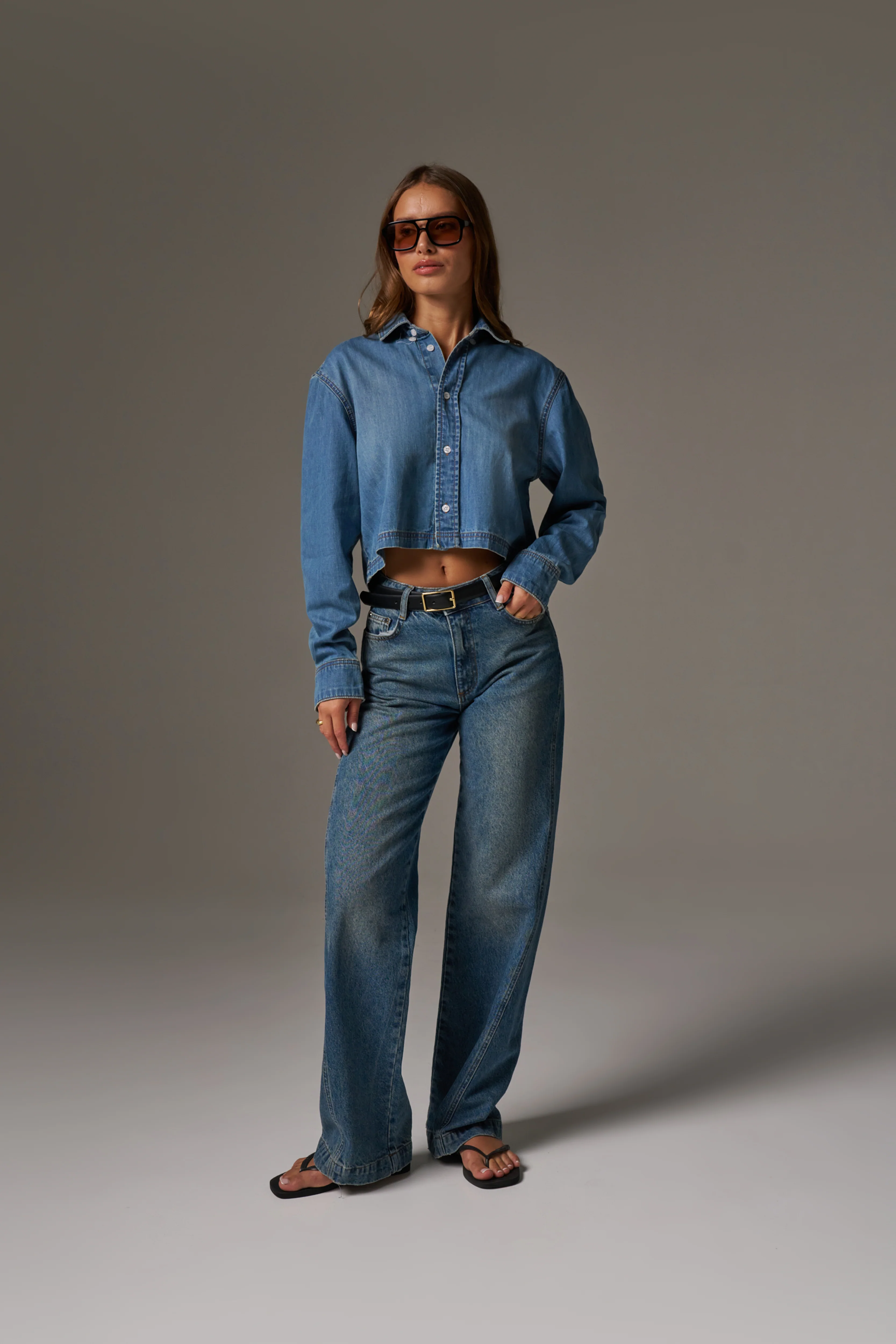RELAXED LONG SLEEVE DENIM SHIRT - MID BLUE WASH - Image 3