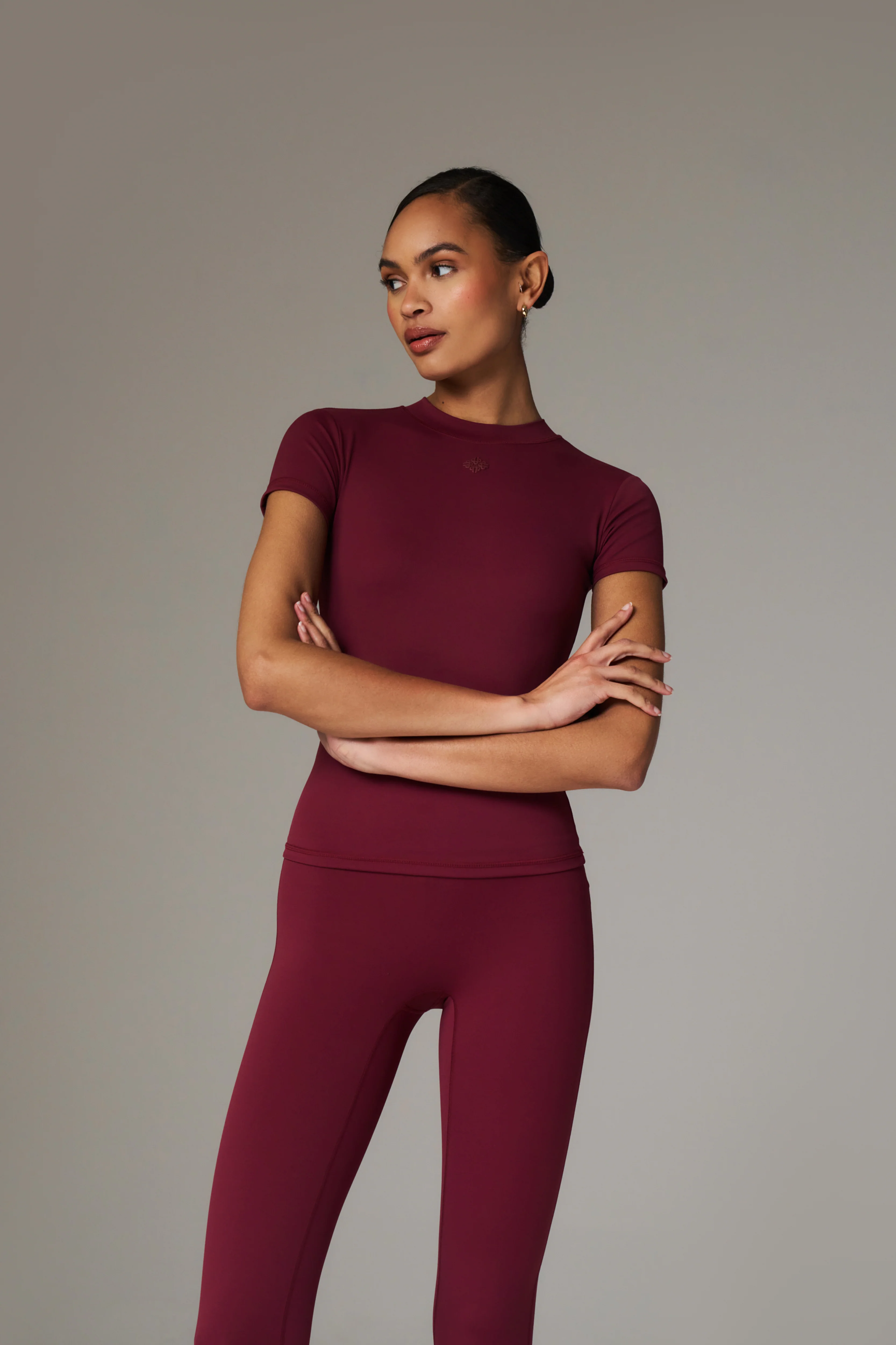 SCULPTING STRETCH EMBLEM BABY TEE - BURGUNDY - Image 2
