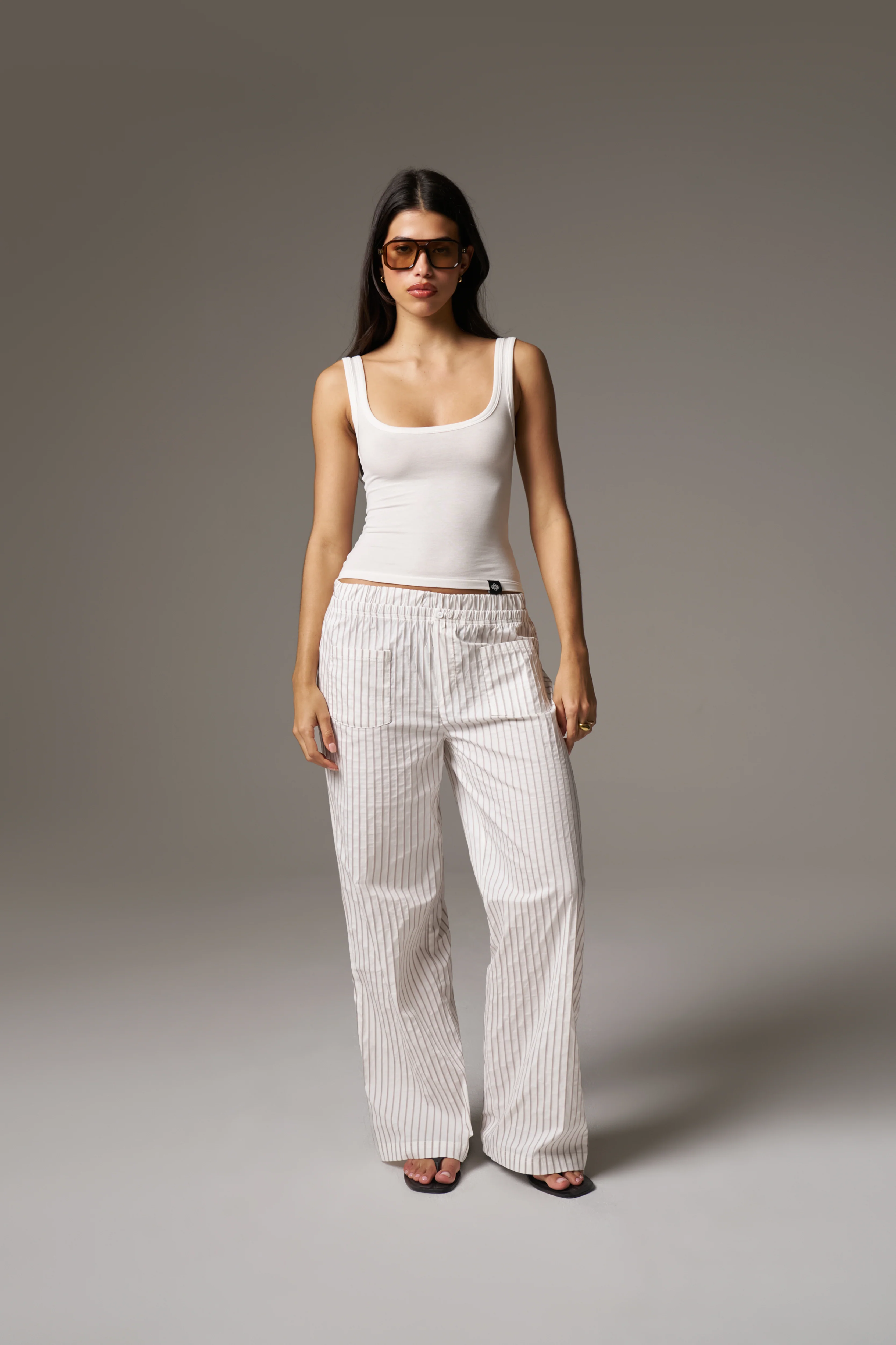 SLUB EMBLEM LABEL VEST TOP - WHITE - Image 3