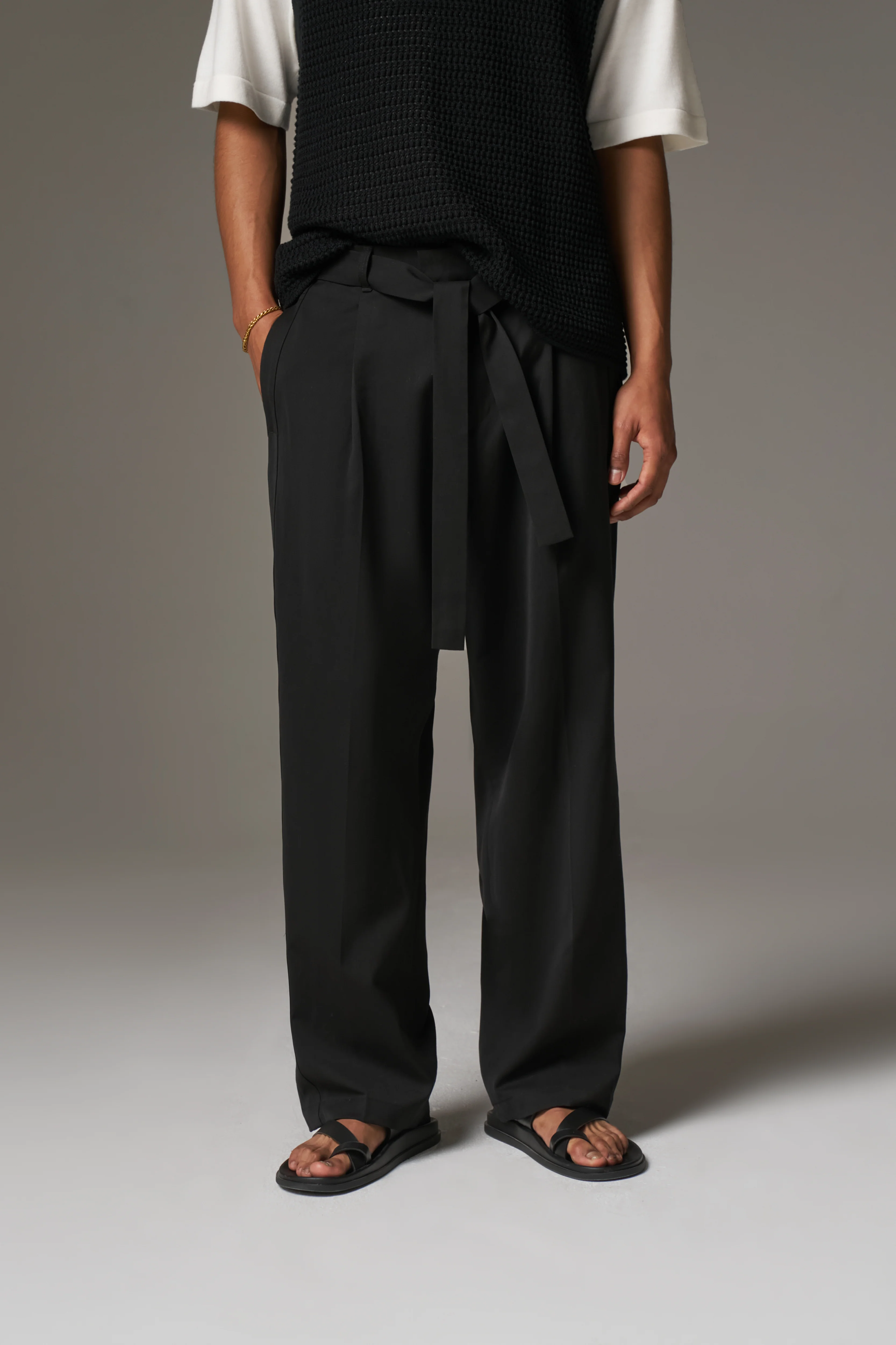 SMART TIE BELTED TROUSERS - BLACK - Image 9