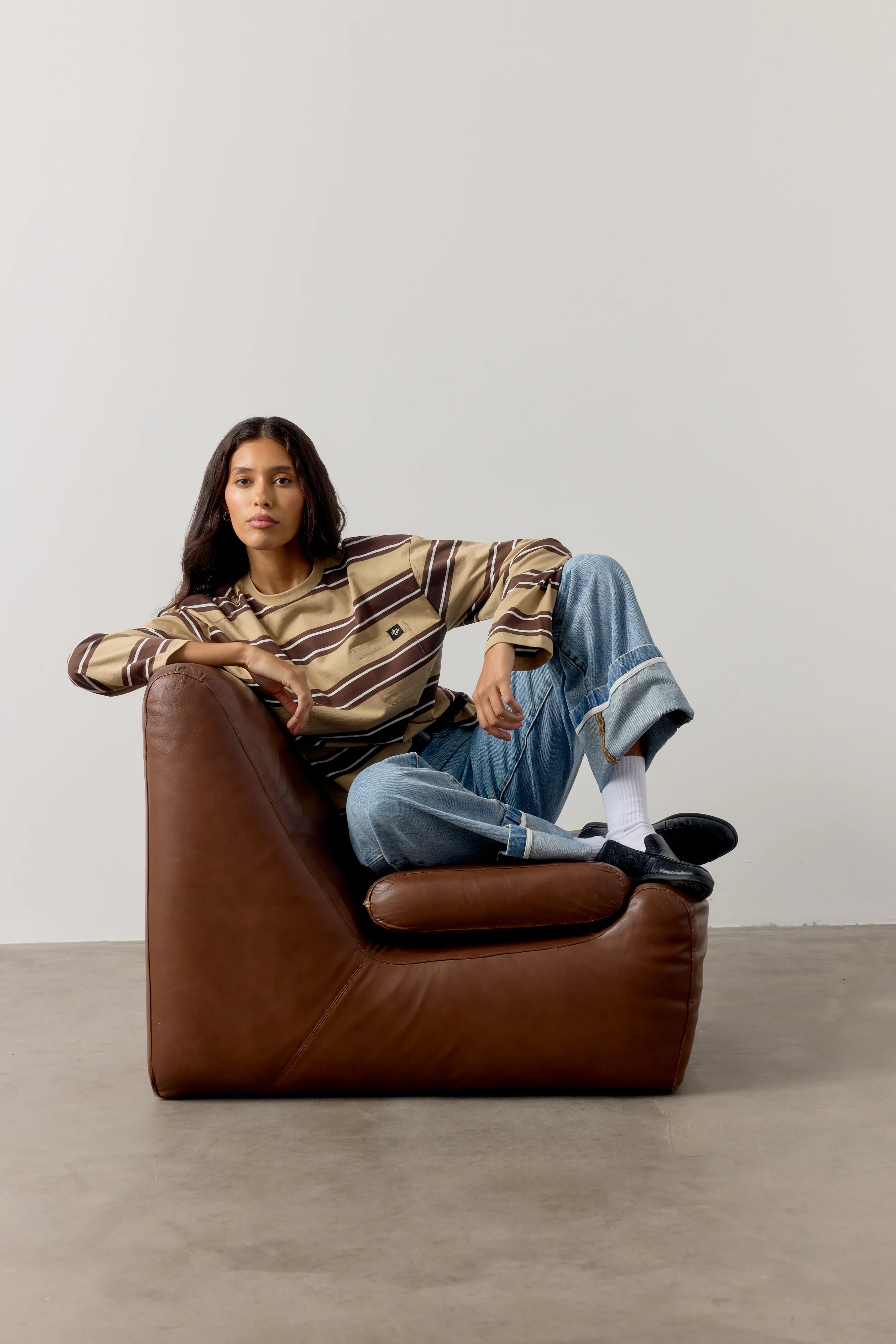 STRIPE POCKET LONG SLEEVE T SHIRT - CHOCOLATE - Image 3