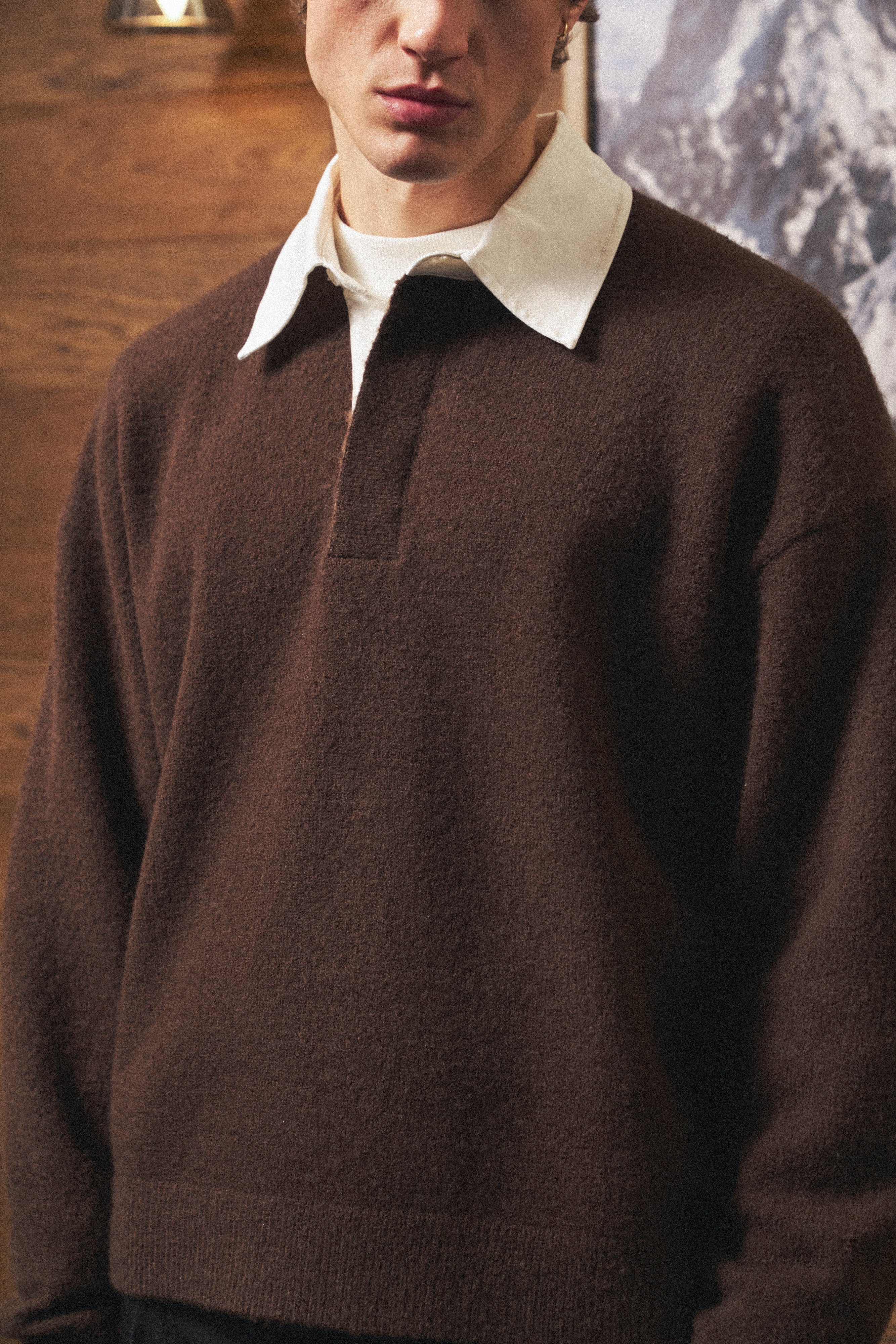 CONTRAST COLLAR KNIT CREW - BROWN - Image 5