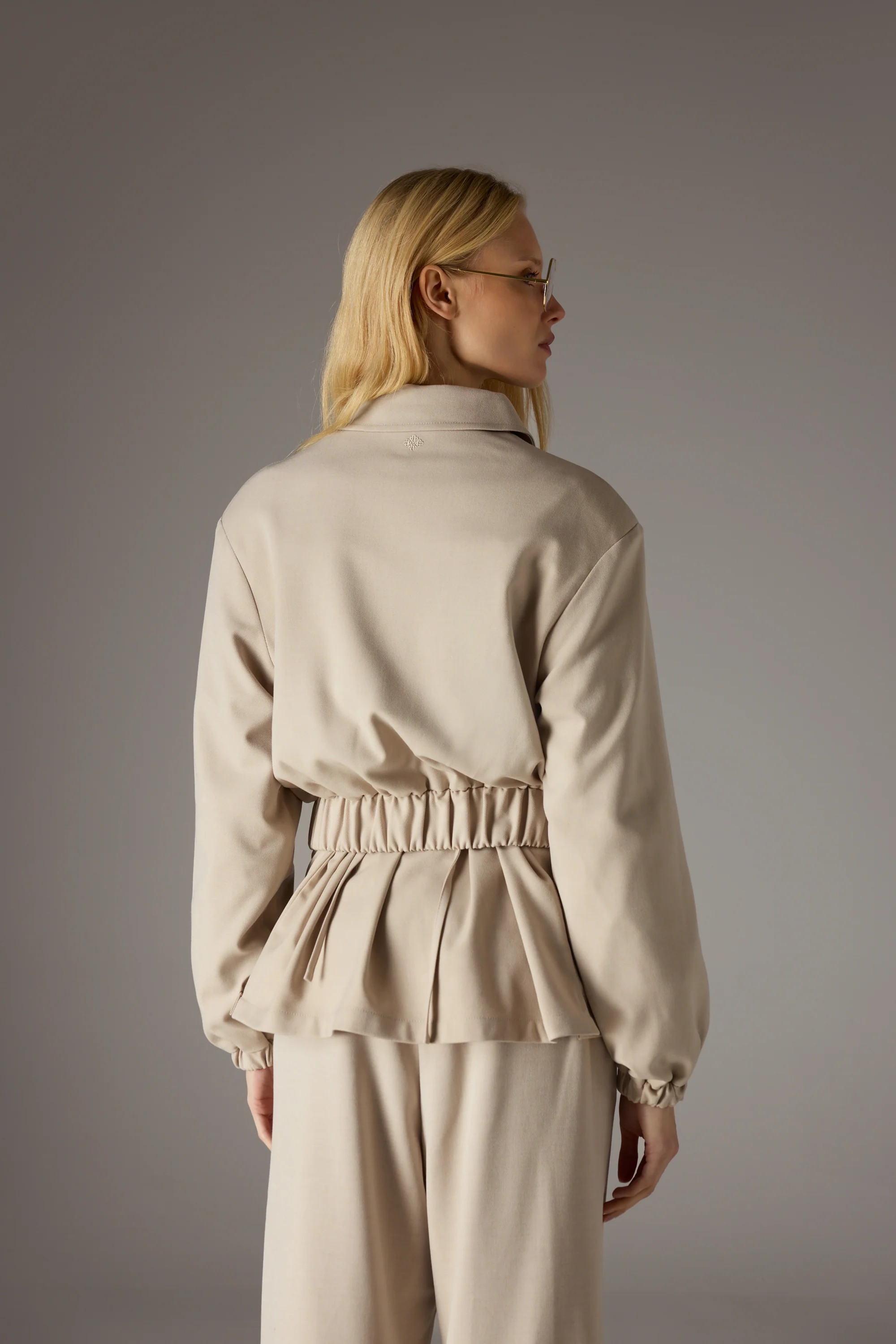 TAILORED SHOULDER PADDED BOMBER JACKET - BEIGE - Image 7