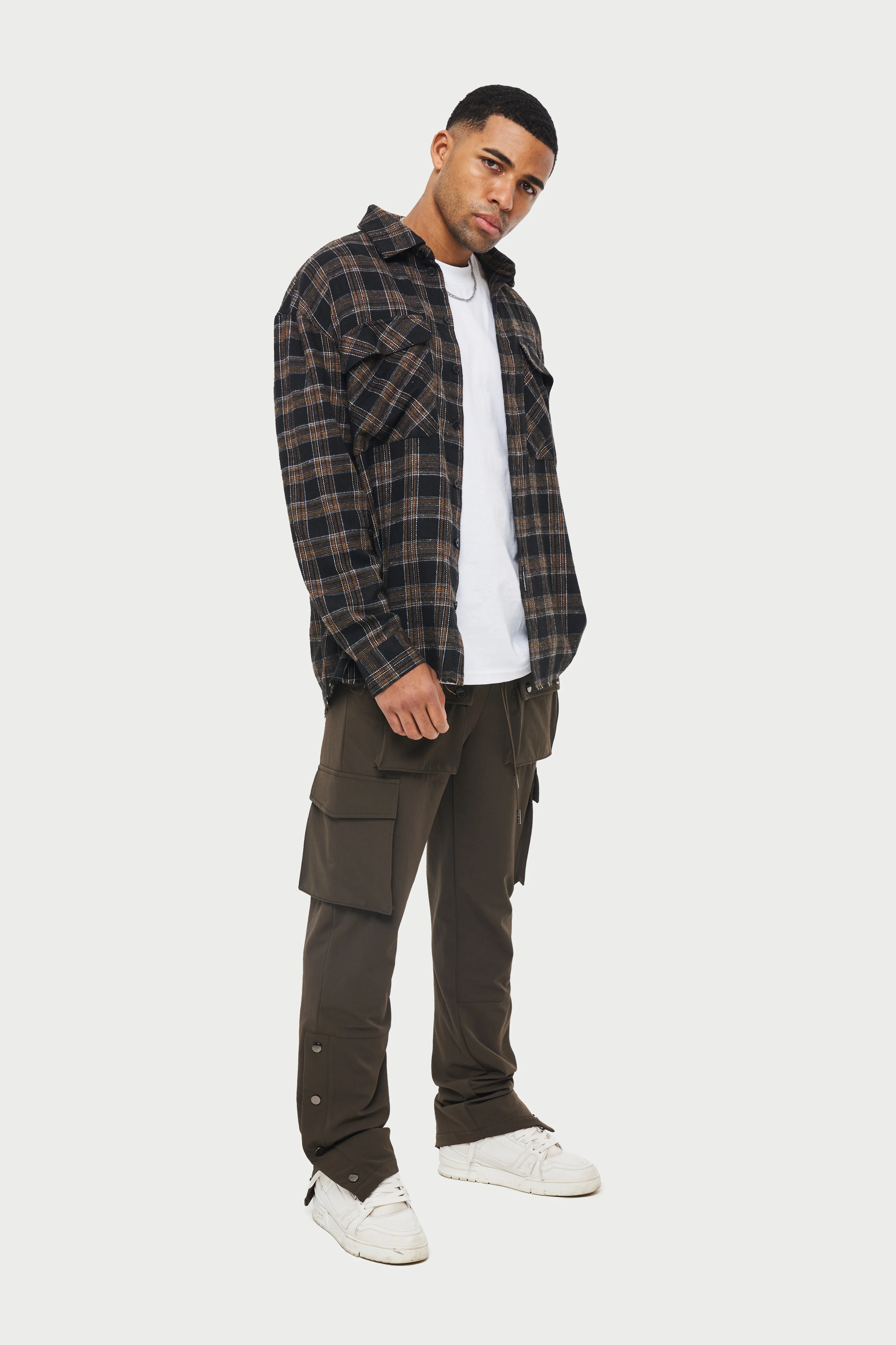 TECHNICAL STRETCH POPPER DETAIL CARGO PANTS - MOCHA - Image 6