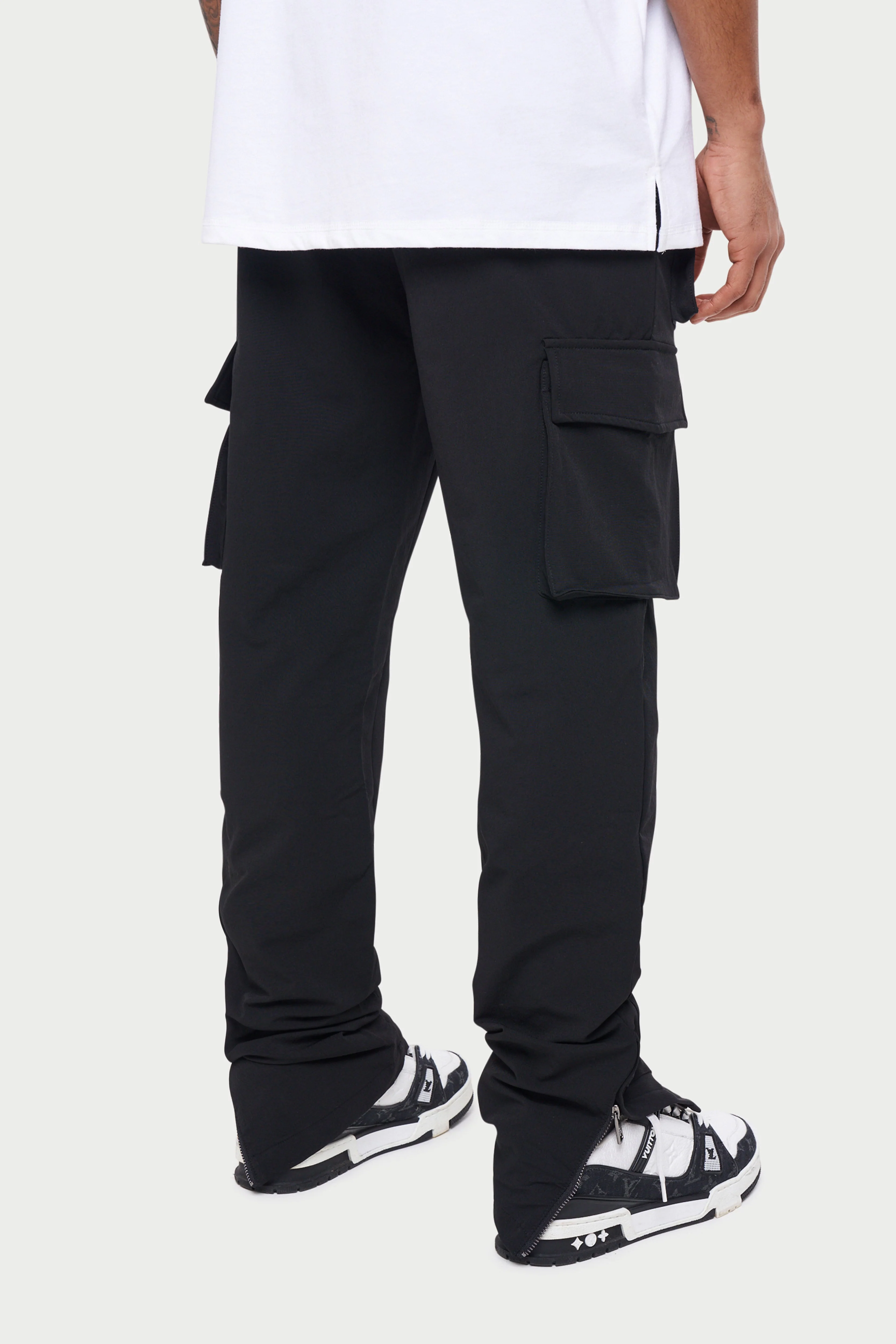 TECHNICAL STRETCH ZIP CARGO PANTS - BLACK - Image 6