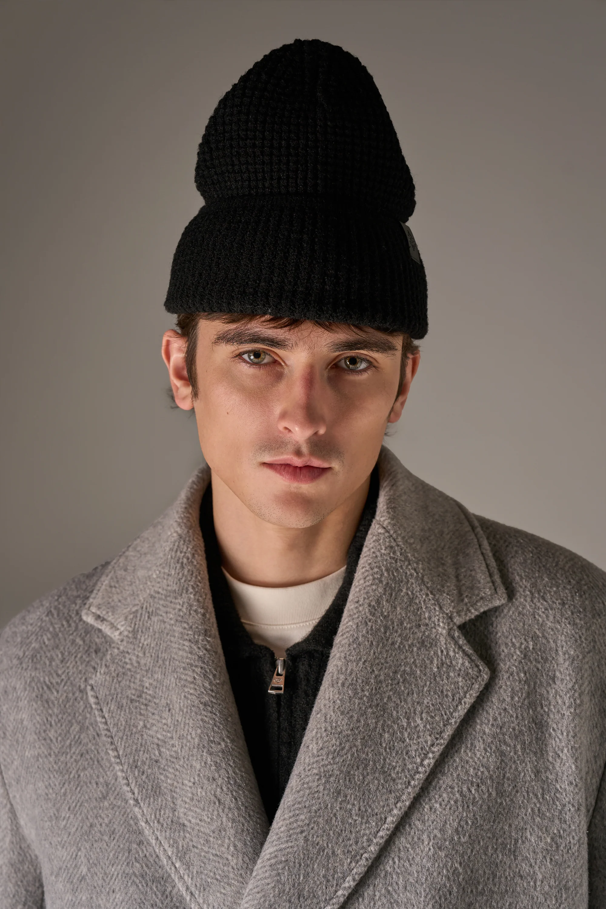 WAFFLE KNIT EMBLEM BEANIE - BLACK - Image 2