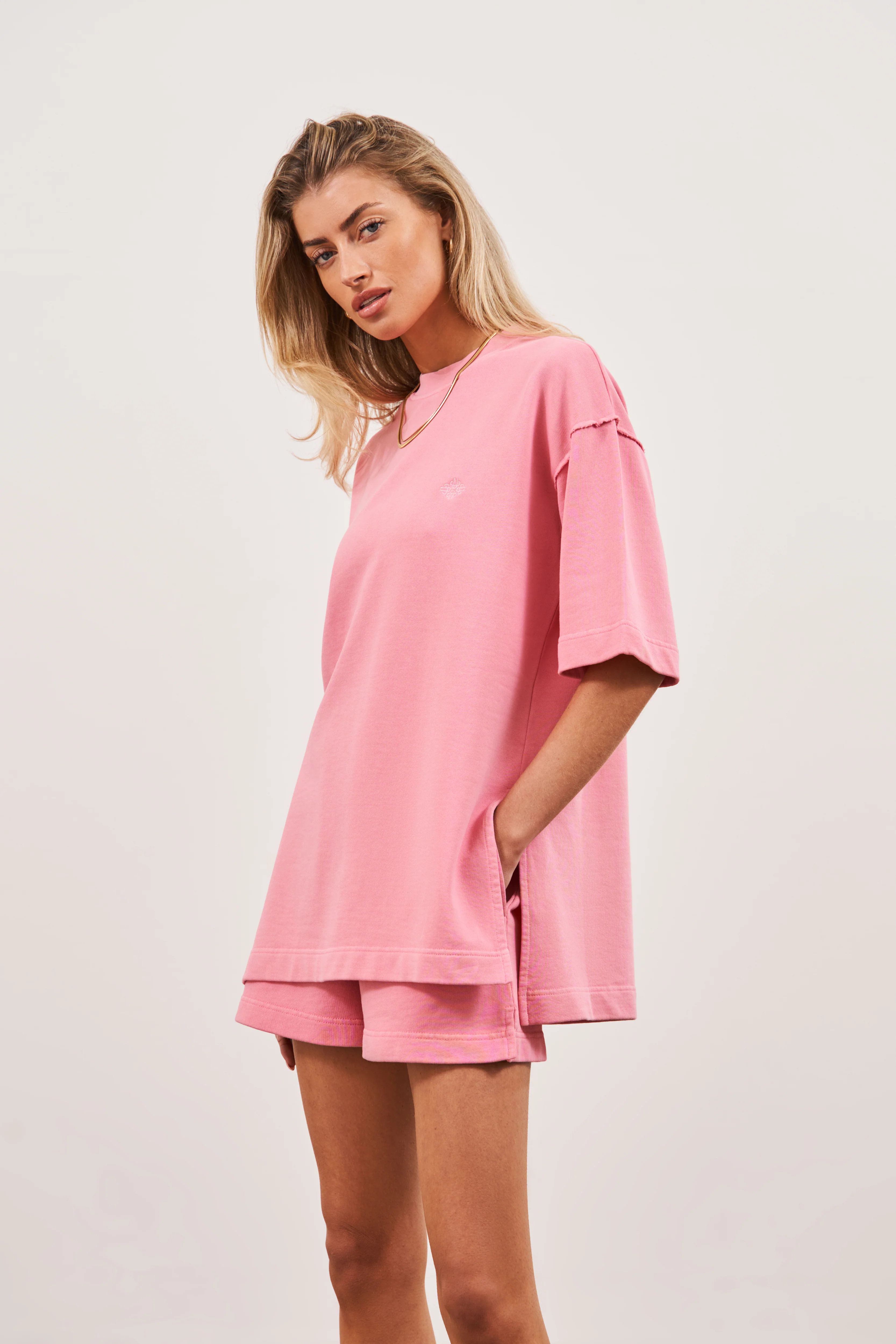 EMBLEM OVERSIZED T-SHIRT - PINK - Image 5