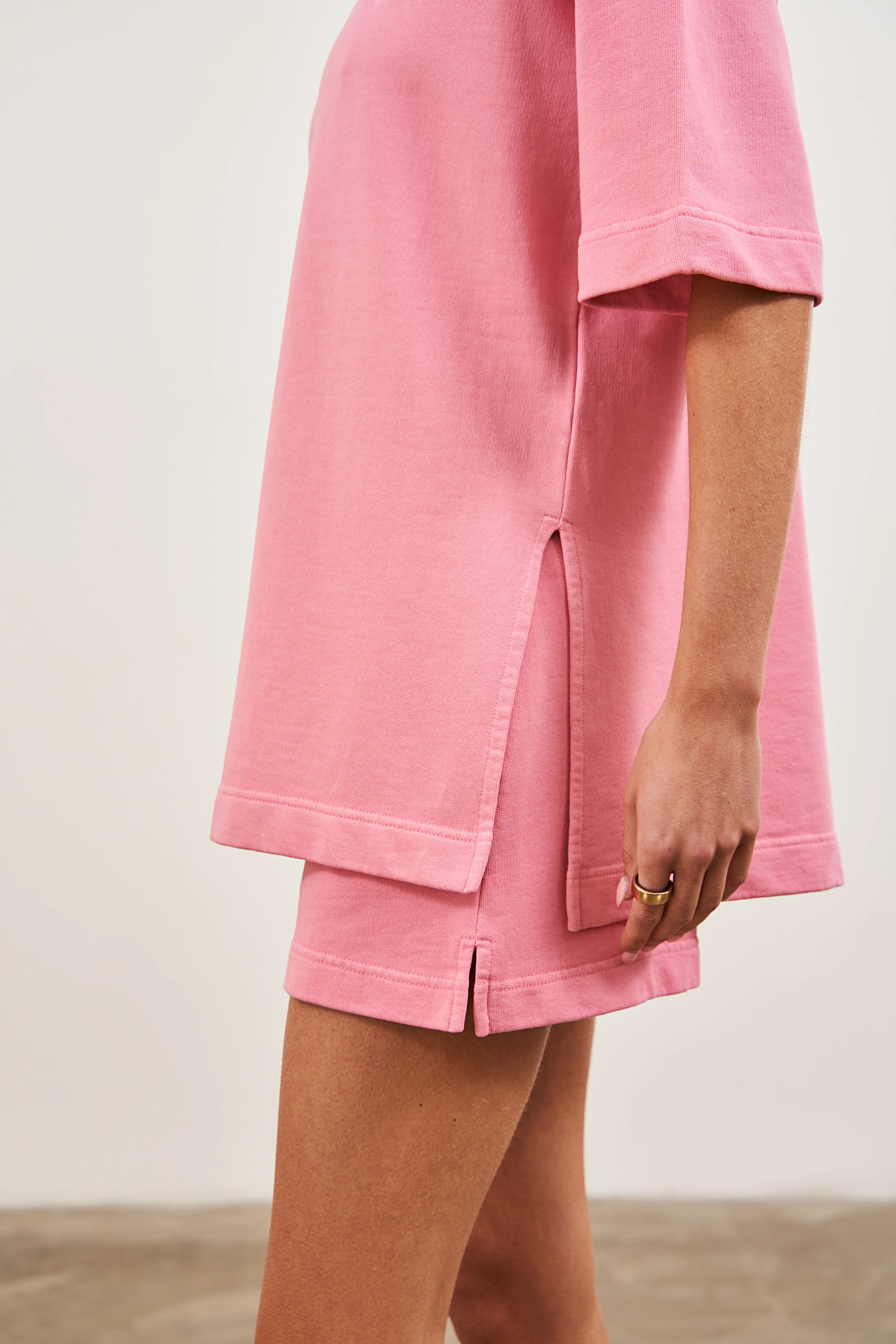 EMBLEM OVERSIZED T-SHIRT - PINK - Image 6